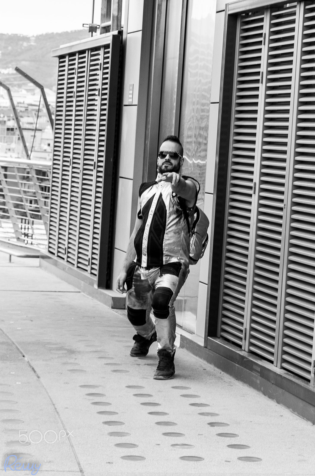 Pentax K-30 + Sigma sample photo. Black and white people photography