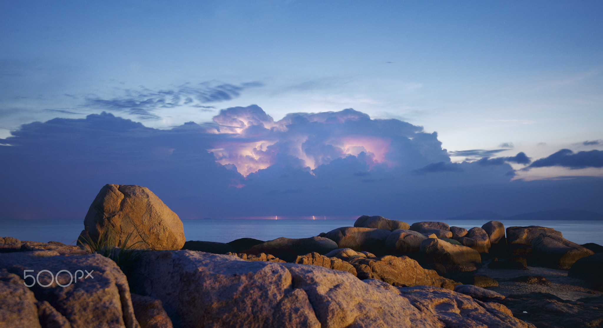 Storm on ocean side