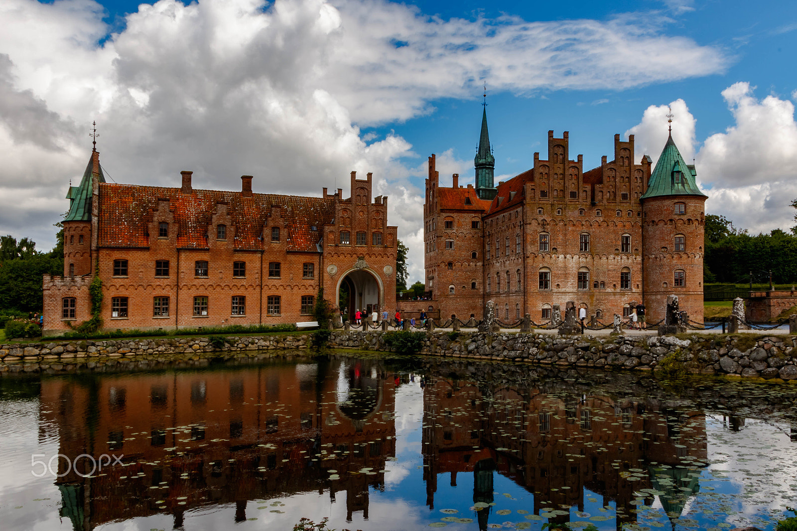 Sigma 18-250mm F3.5-6.3 DC OS HSM sample photo. Egeskog slott photography