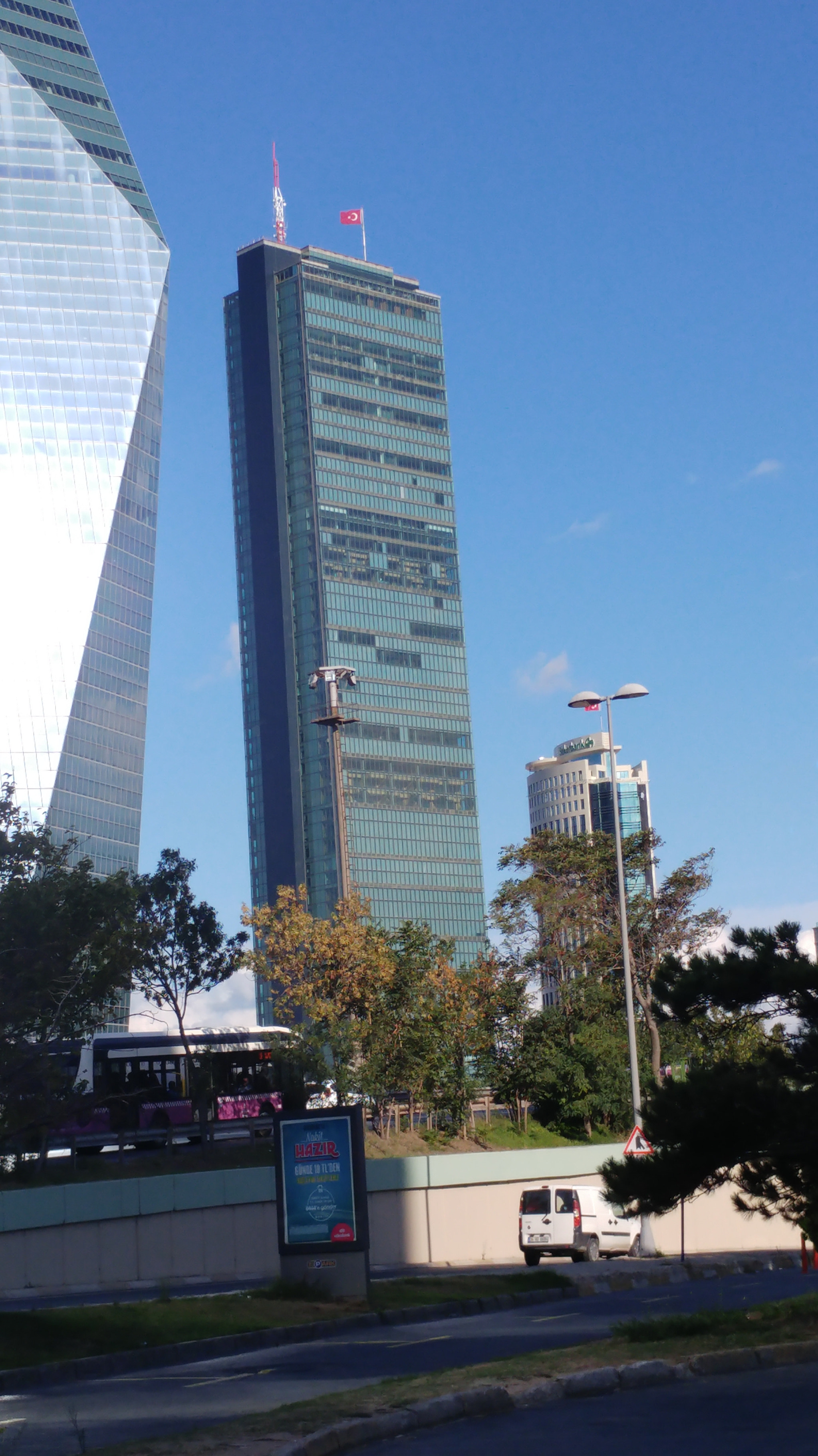 LG H850TR sample photo. Peak point photography