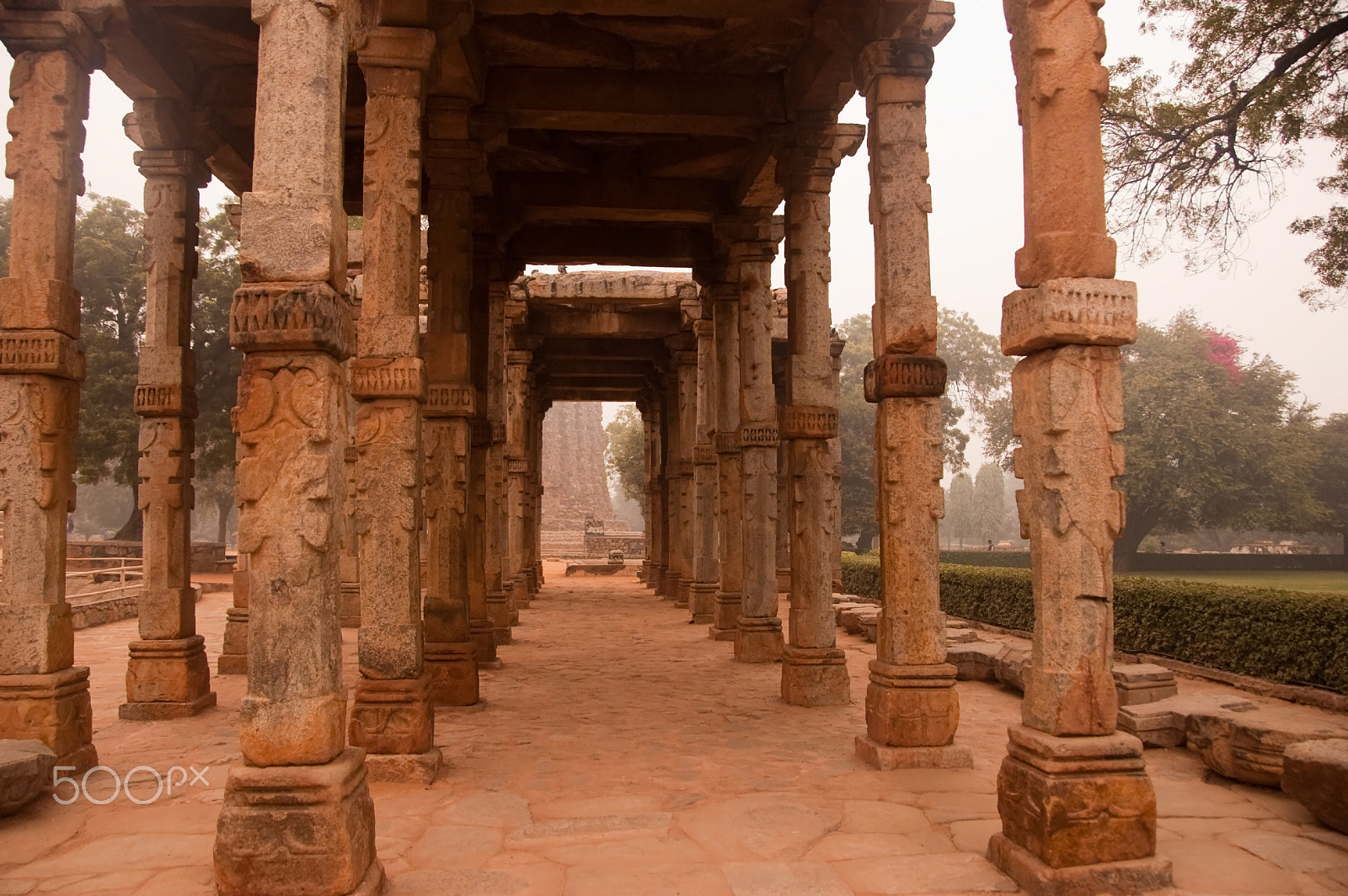 Canon EF 300mm F2.8L IS USM sample photo. Artistic pillars are all that remain of this old monument photography