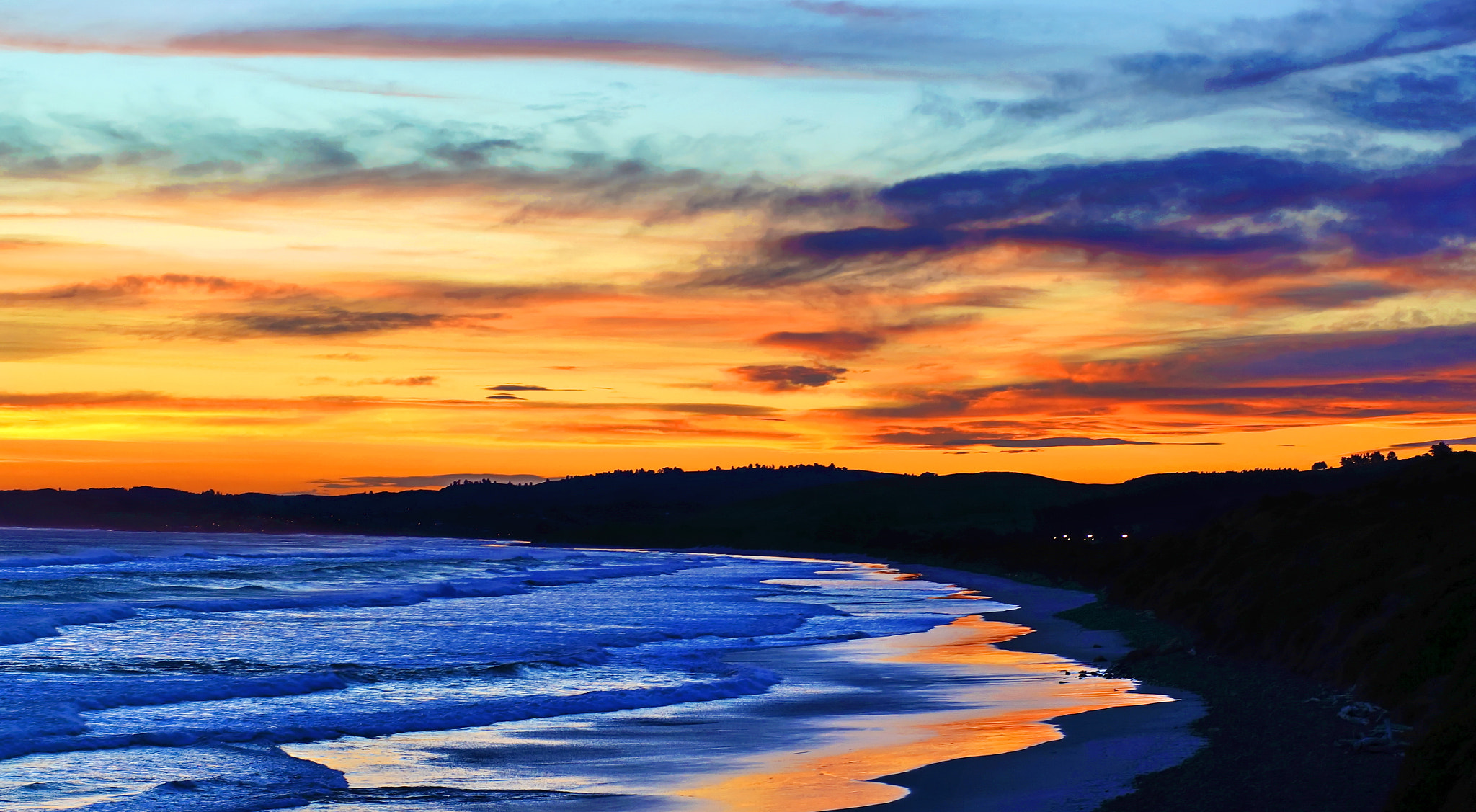 Sony Alpha NEX-5R + Sony 50mm F1.4 sample photo. Sunset at blackhead dunedin photography