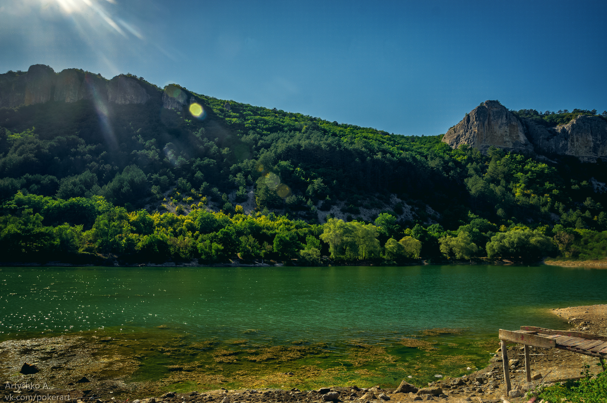 Sony Alpha DSLR-A580 + Sony DT 16-50mm F2.8 SSM sample photo. Mountain lake photography