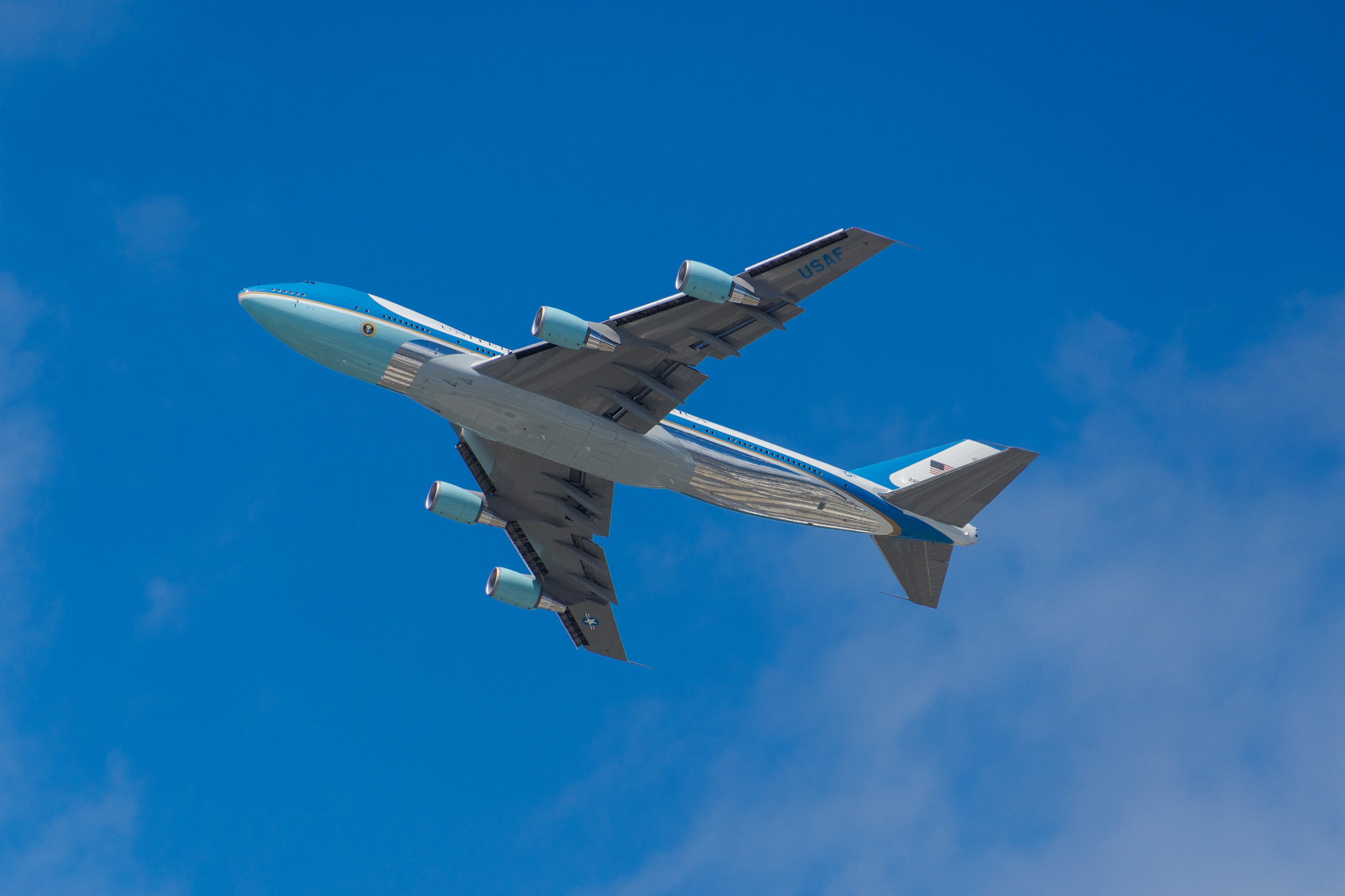 Sony E 18-200mm F3.5-6.3 OSS sample photo. Air force one 1 photography