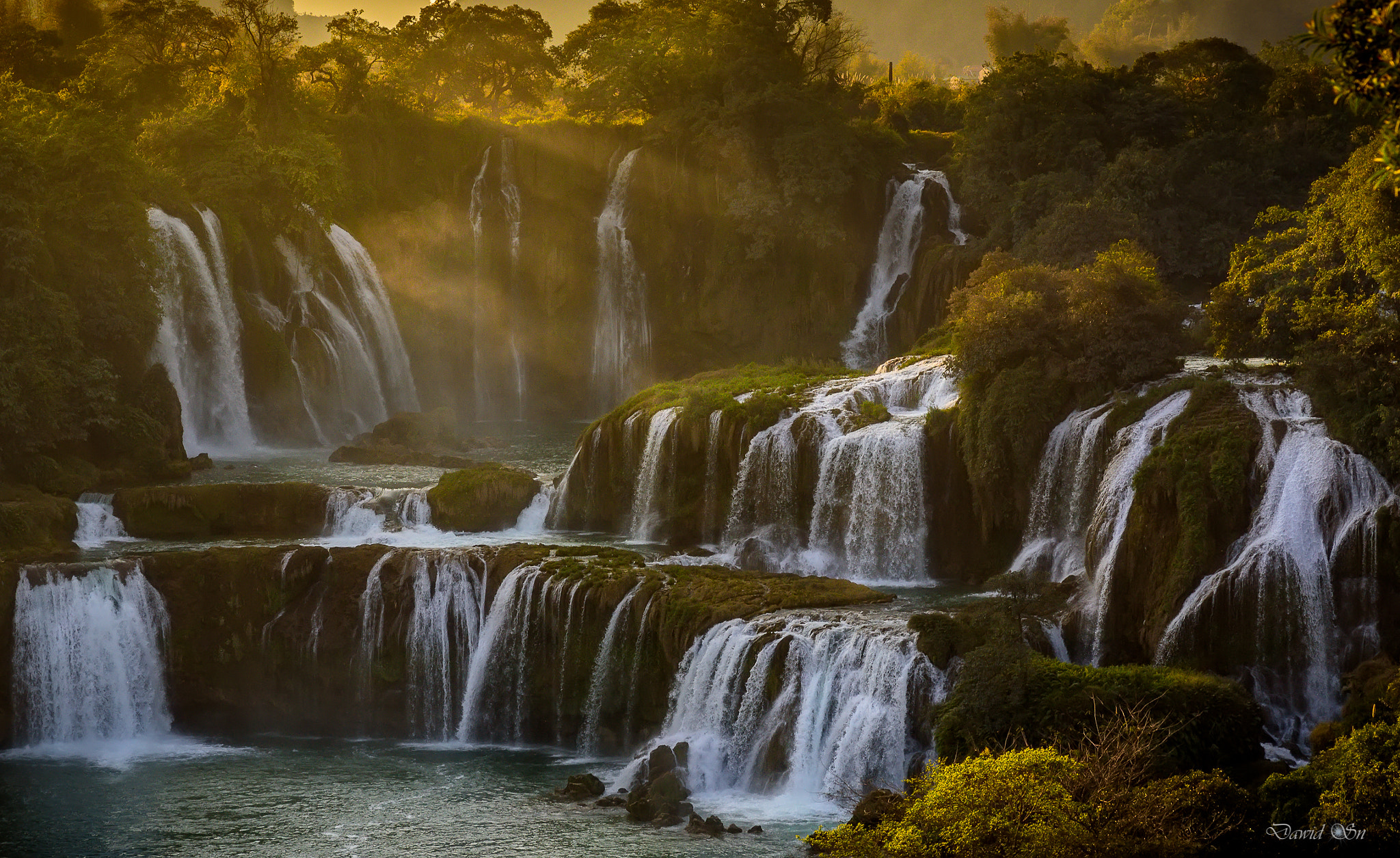 Tokina AT-X Pro 100mm F2.8 Macro sample photo. Detian waterfall photography