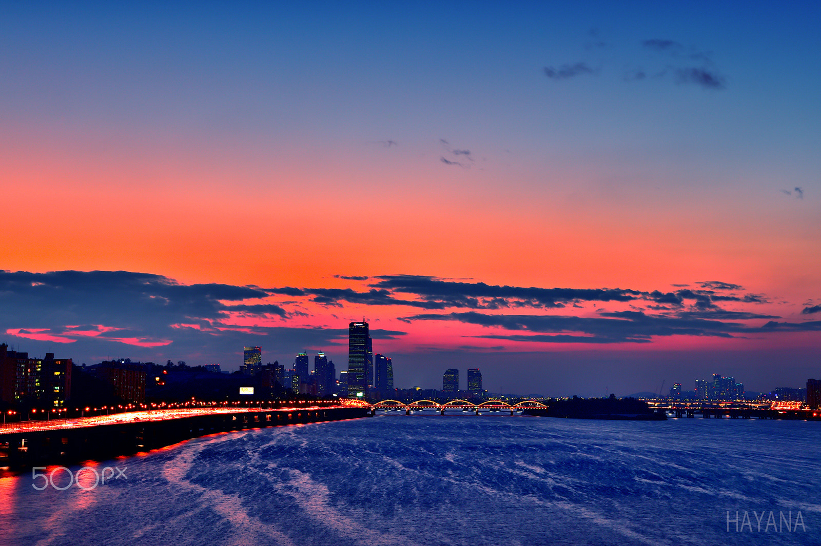 Nikon AF-S Nikkor 24-70mm F2.8E ED VR sample photo. Magic hour of seoul photography