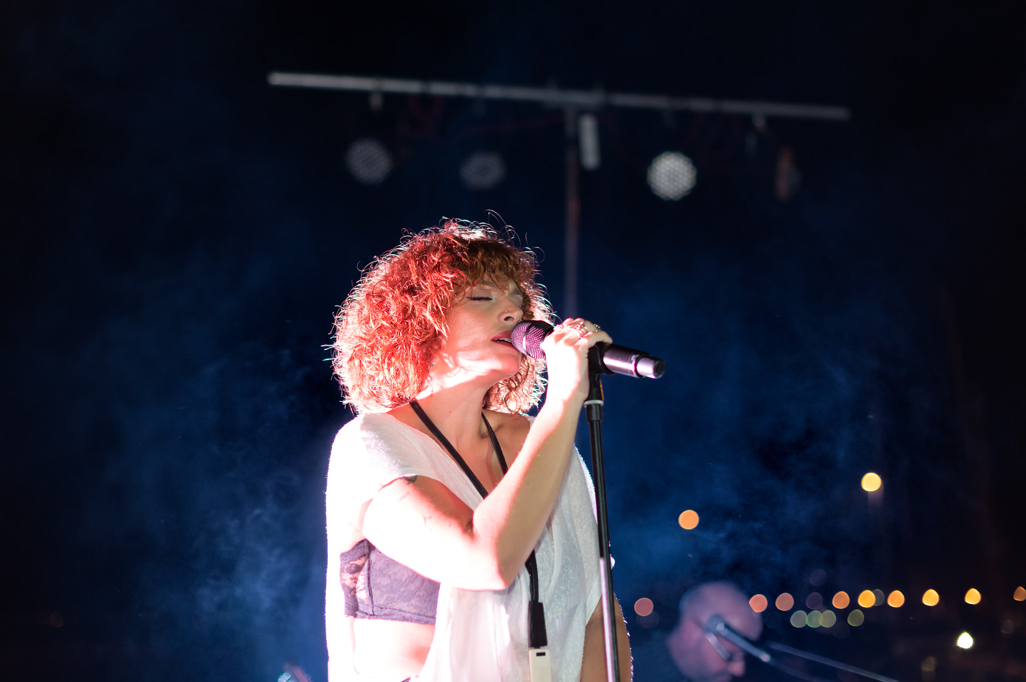 Nikon D4 + Nikon AF-S Nikkor 50mm F1.4G sample photo. Eleonora zouganeli live at theatraki,patras. photography
