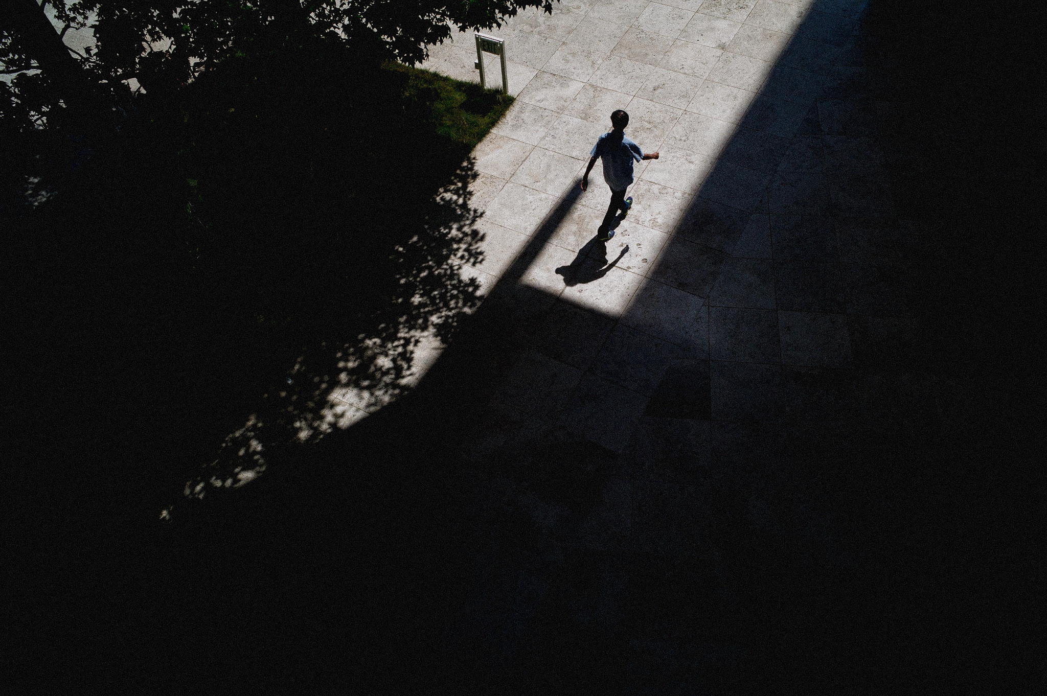 Leica M9 + Leica Elmarit-M 28mm F2.8 ASPH sample photo. The long walk home too photography