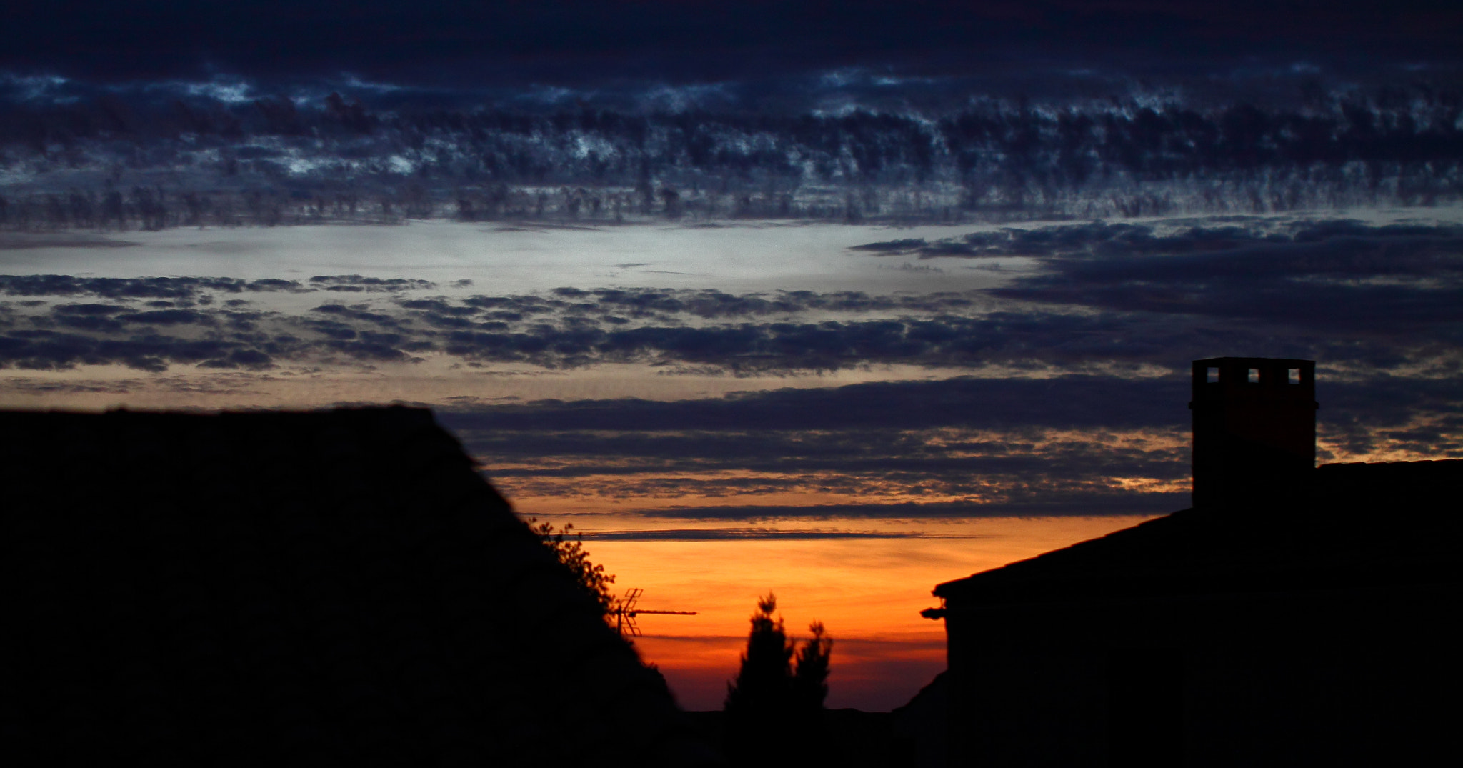 Canon EF 100mm F2.8L Macro IS USM sample photo. Ciel du soir photography