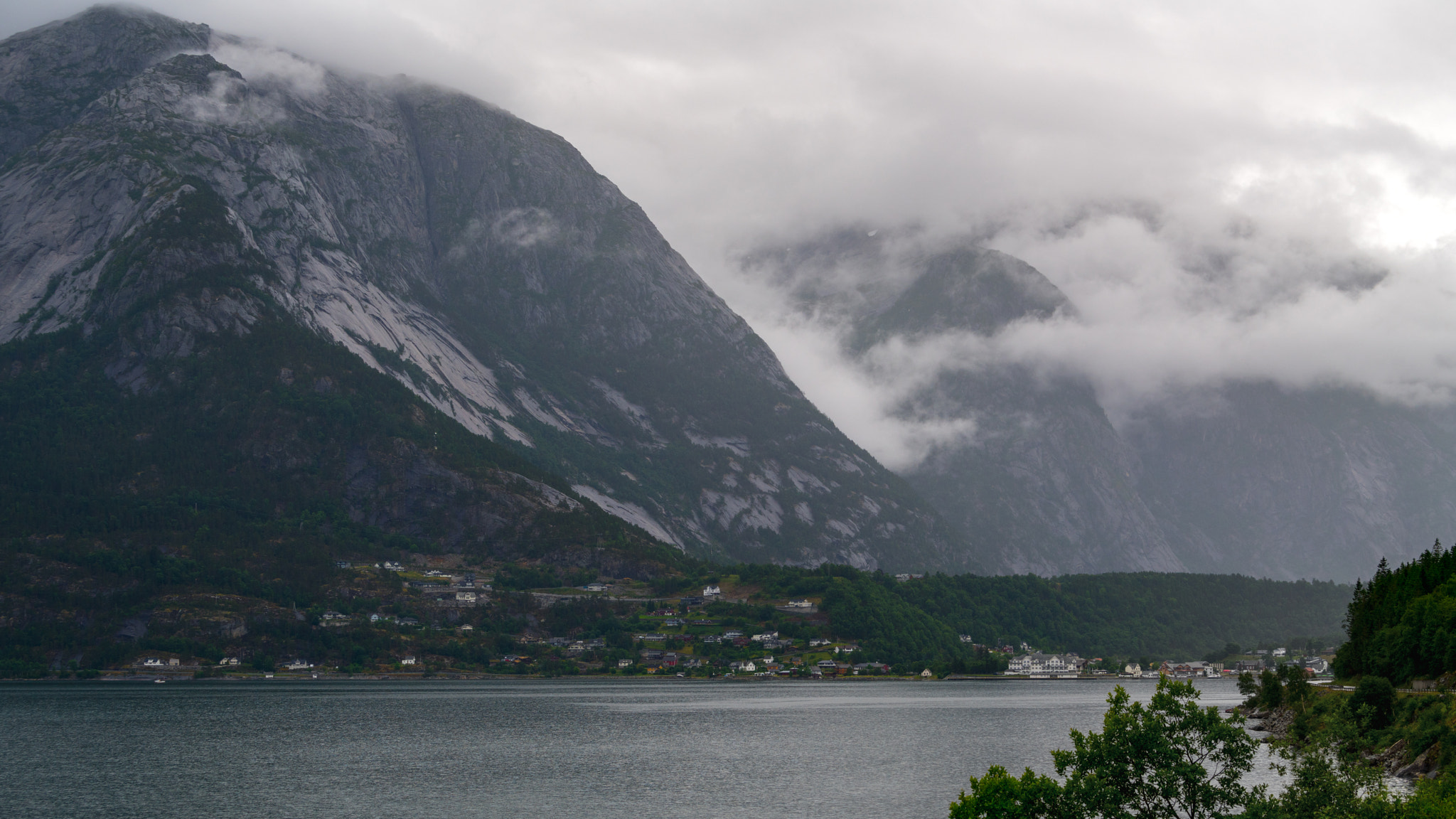 Sony a7R II + Sony 70-400mm F4-5.6 G SSM sample photo. Norway photography