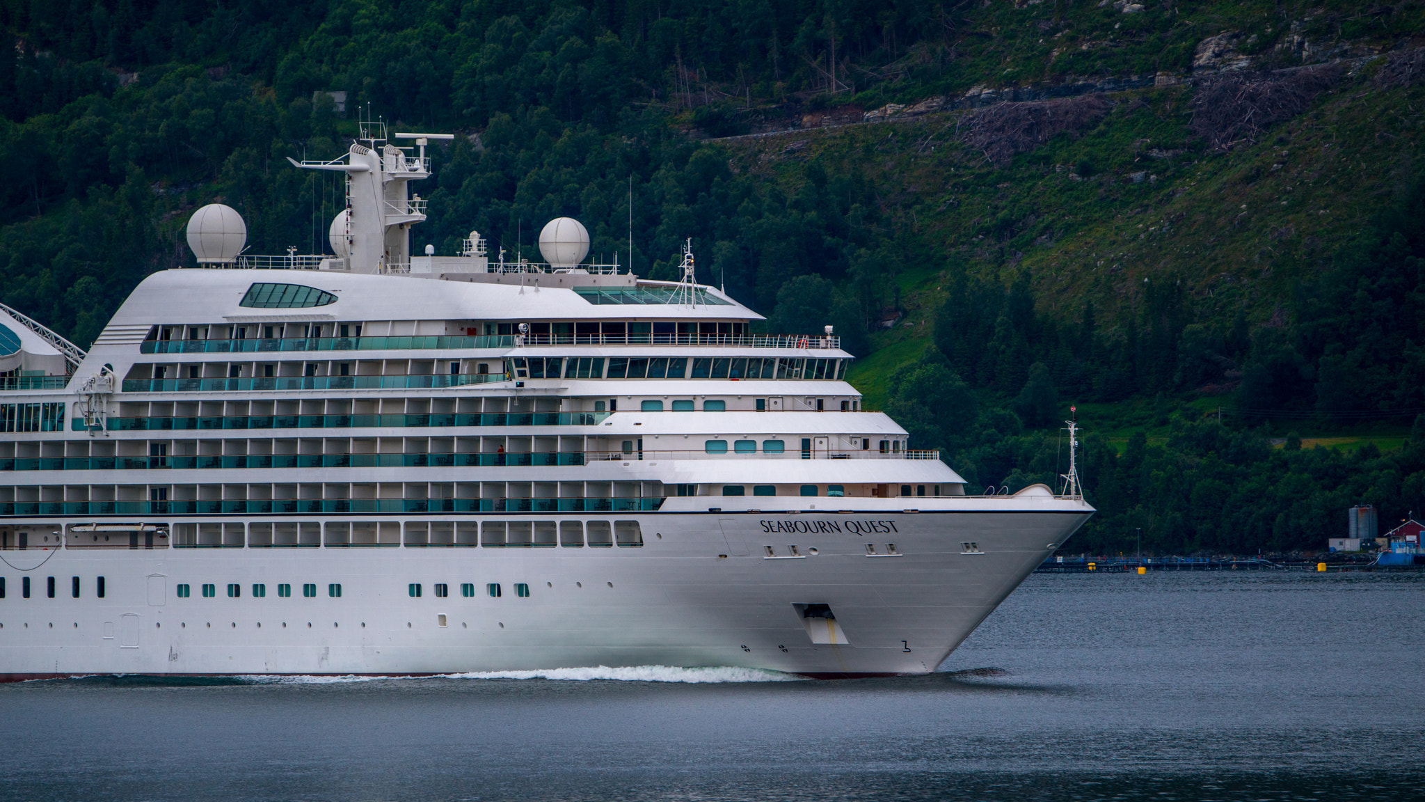 Sony a7R II + Sony 70-400mm F4-5.6 G SSM sample photo. Norway photography