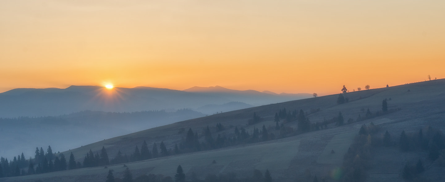 Minolta AF 80-200mm F2.8 HS-APO G sample photo. карпаты photography