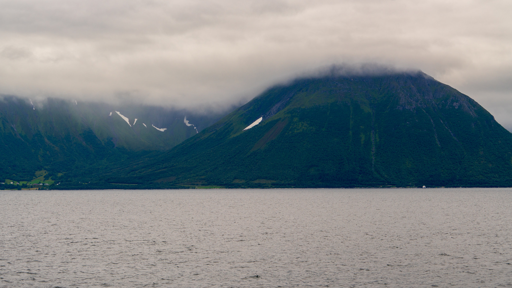 Sony a7R II + Sony 70-400mm F4-5.6 G SSM sample photo. Norway photography