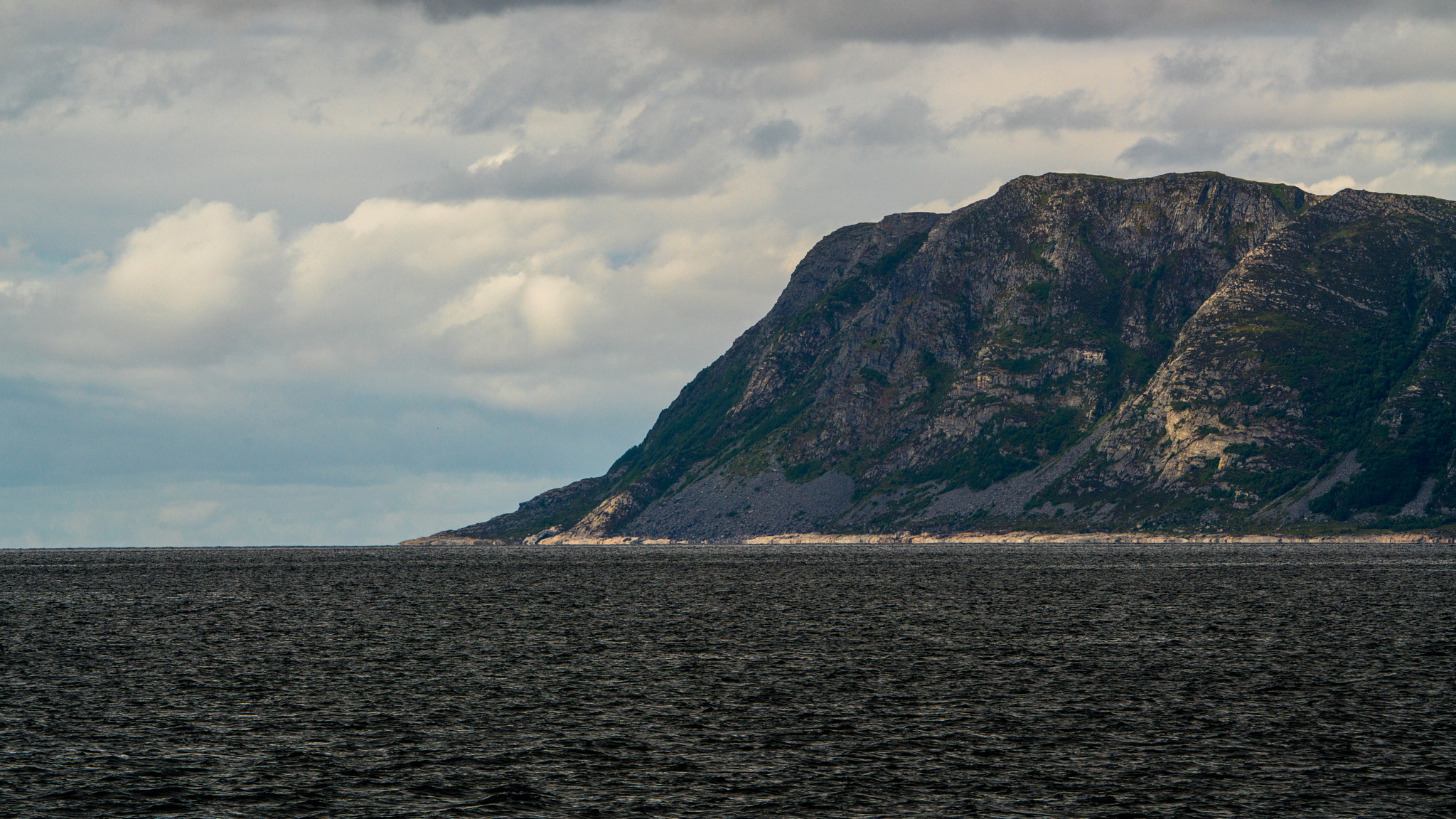 Sony a7R II + Sony 70-400mm F4-5.6 G SSM sample photo. Norway photography