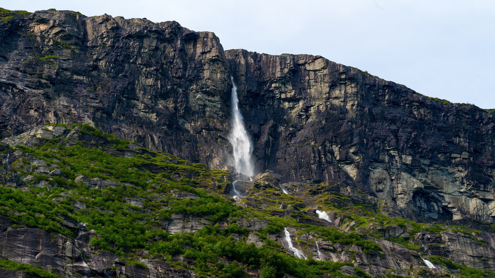 Sony a7R II + Sony Sonnar T* 135mm F1.8 ZA sample photo. Norway photography