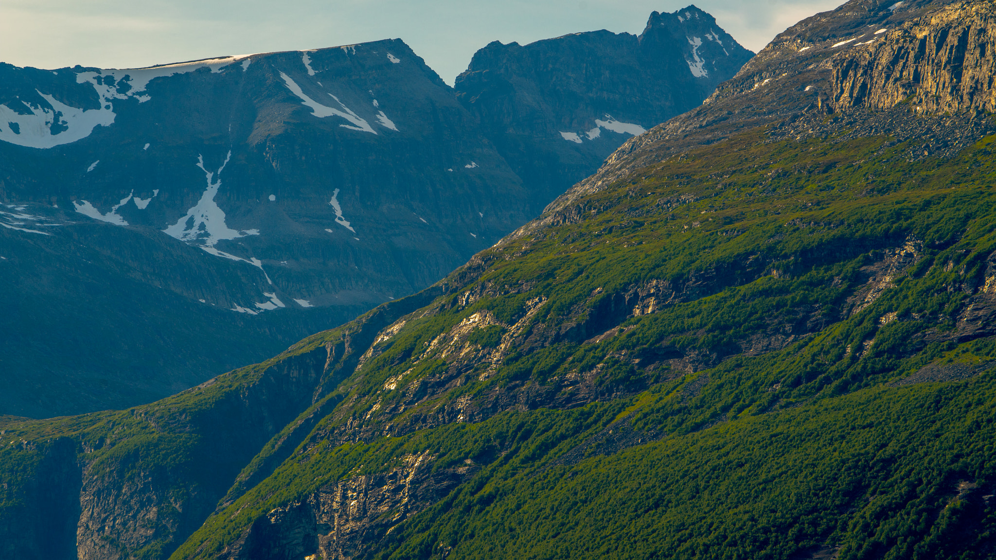 Sony a7R II + Sony 70-400mm F4-5.6 G SSM sample photo. Norway photography