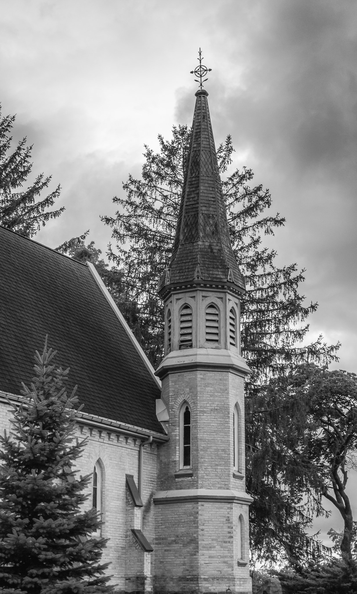 Canon EF 40mm F2.8 STM sample photo. Little lake cemetary photography
