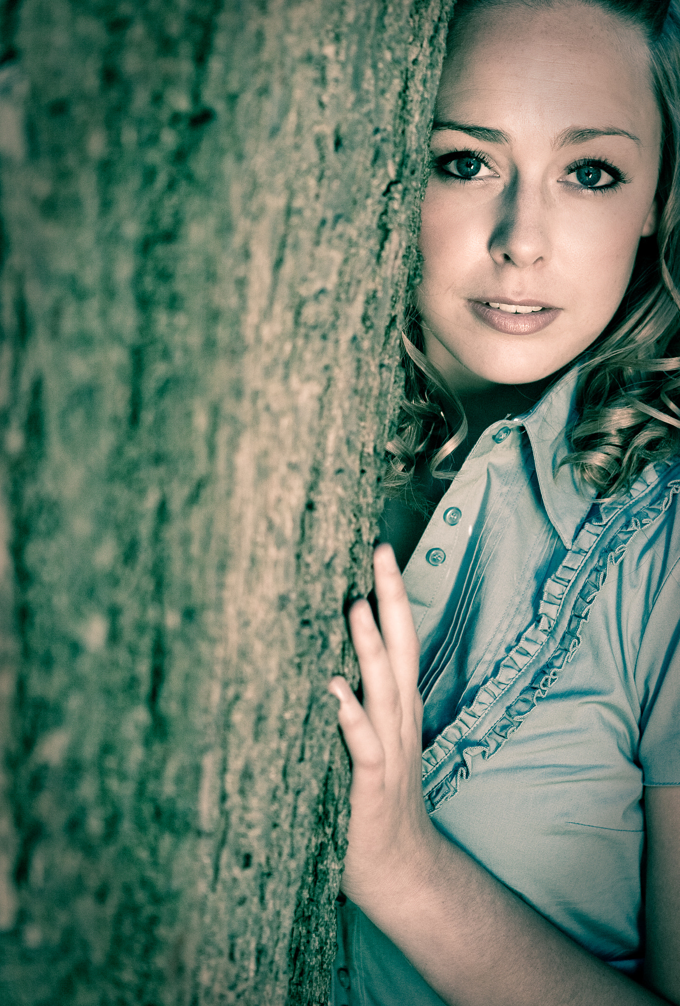Canon EOS-1D Mark II N sample photo. In green (archives) photography