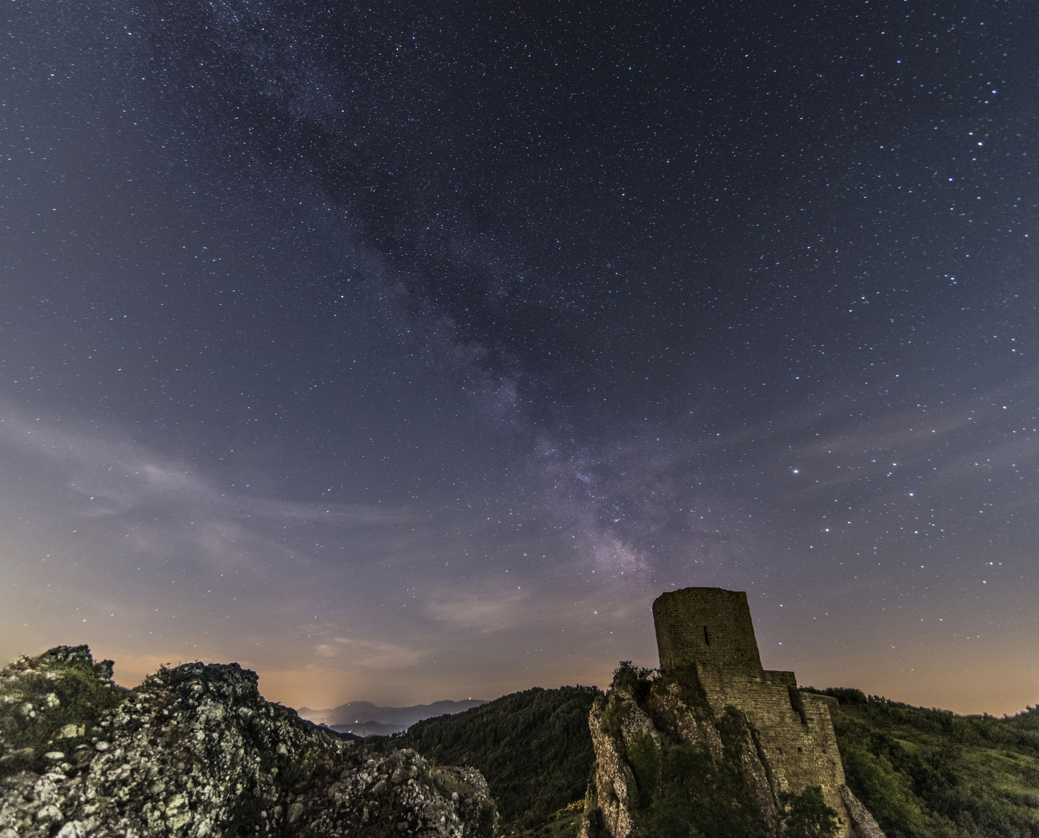Tokina AT-X 16-28mm F2.8 Pro FX sample photo. Milky way on torre del falco photography