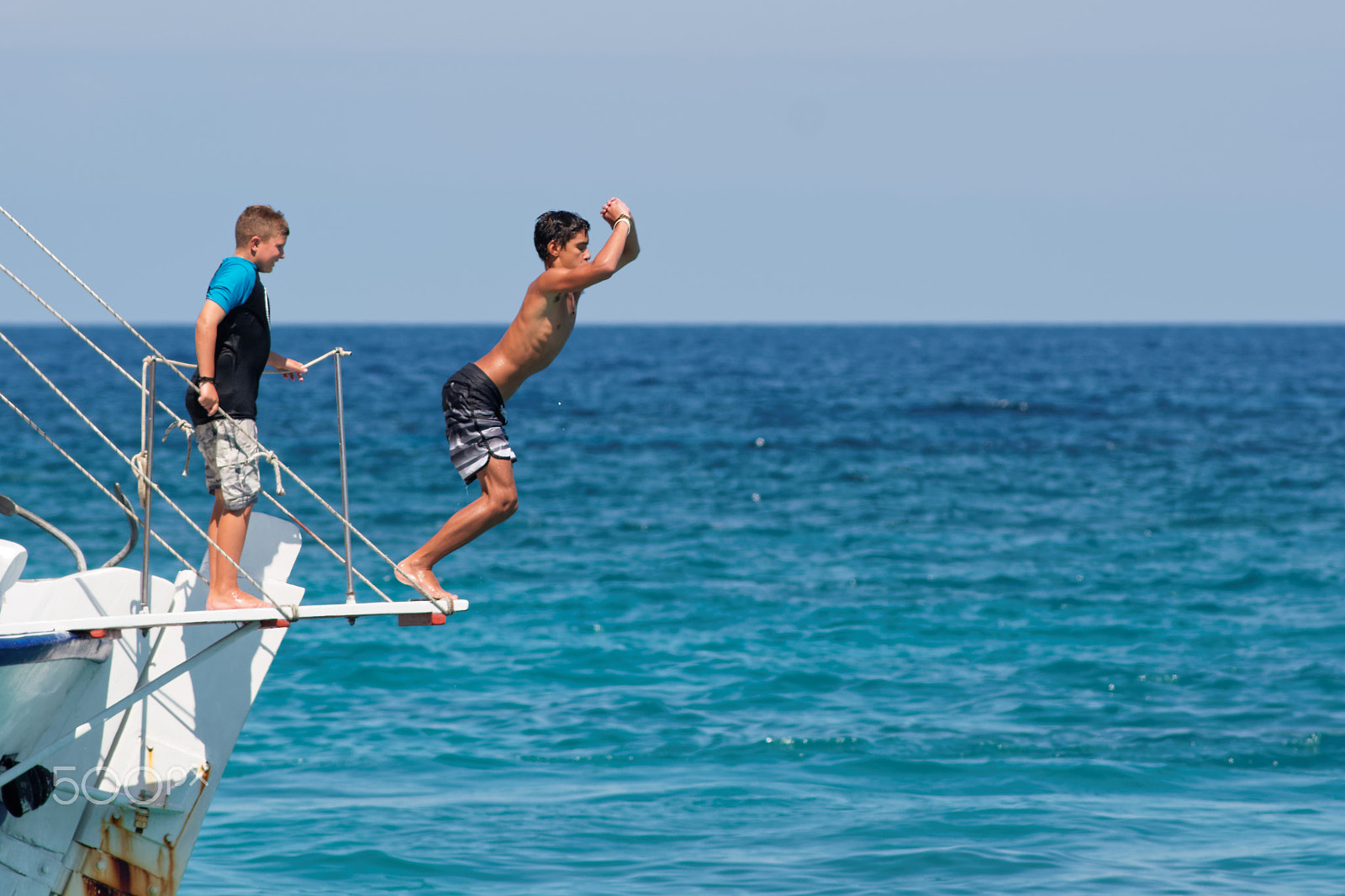 Nikon D7100 + AF Nikkor 180mm f/2.8 IF-ED sample photo. Ready to jump photography