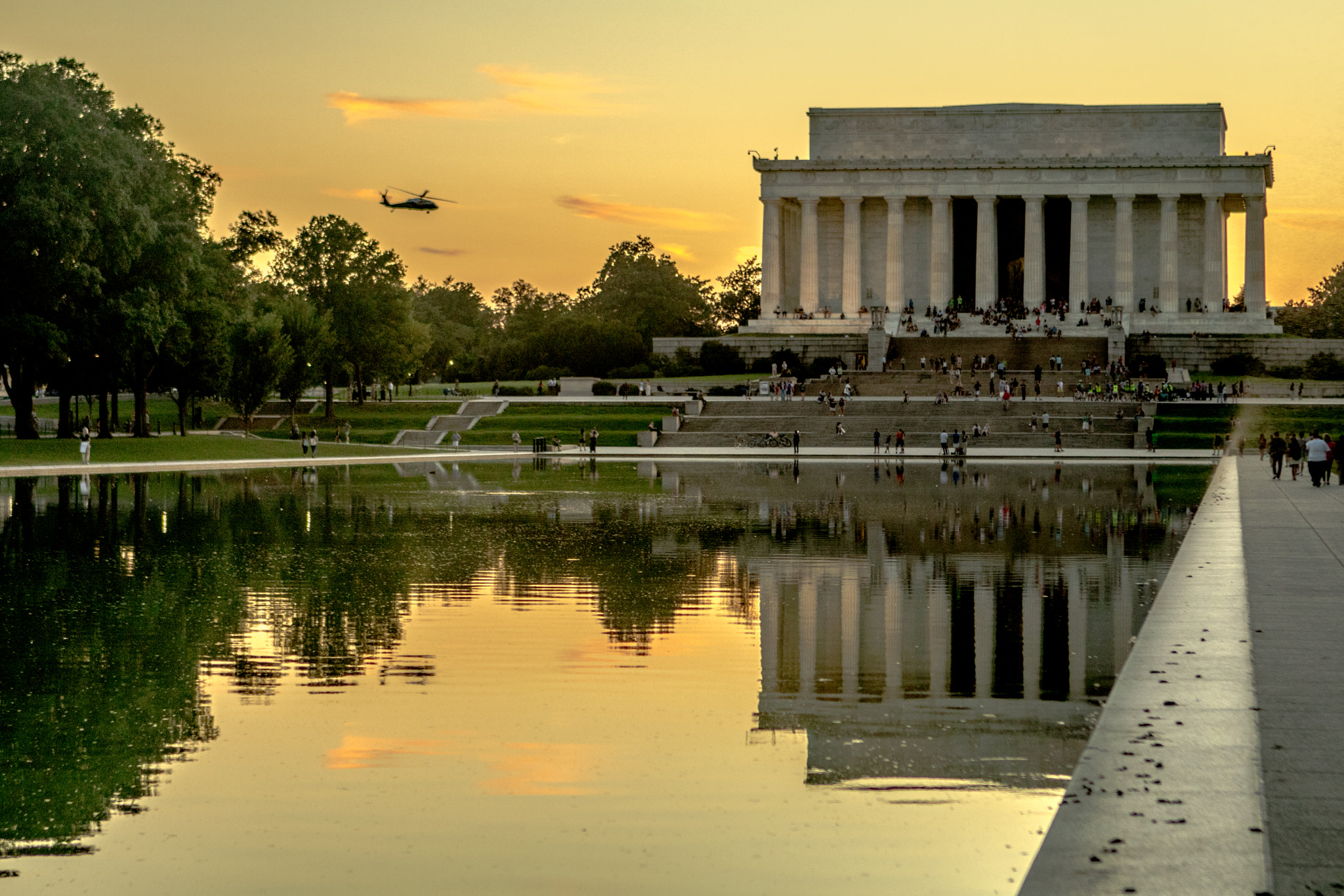 Canon EOS 80D + Canon EF 24-70mm F2.8L USM sample photo. Sunset in dc photography