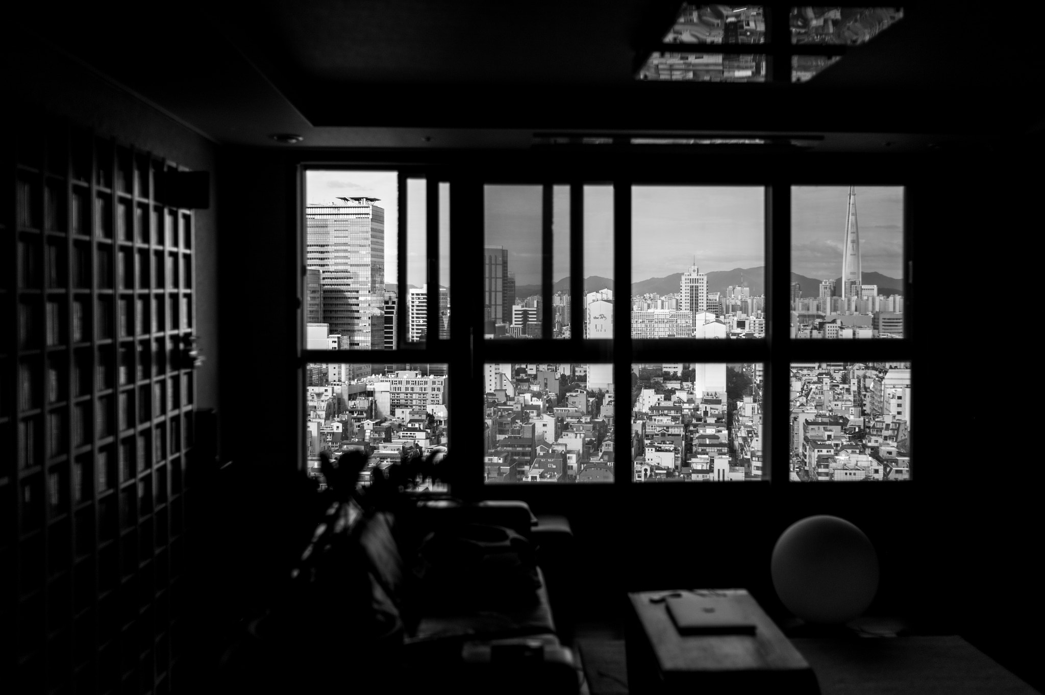 Leica Summicron-M 35mm F2 ASPH sample photo. A room with a view photography