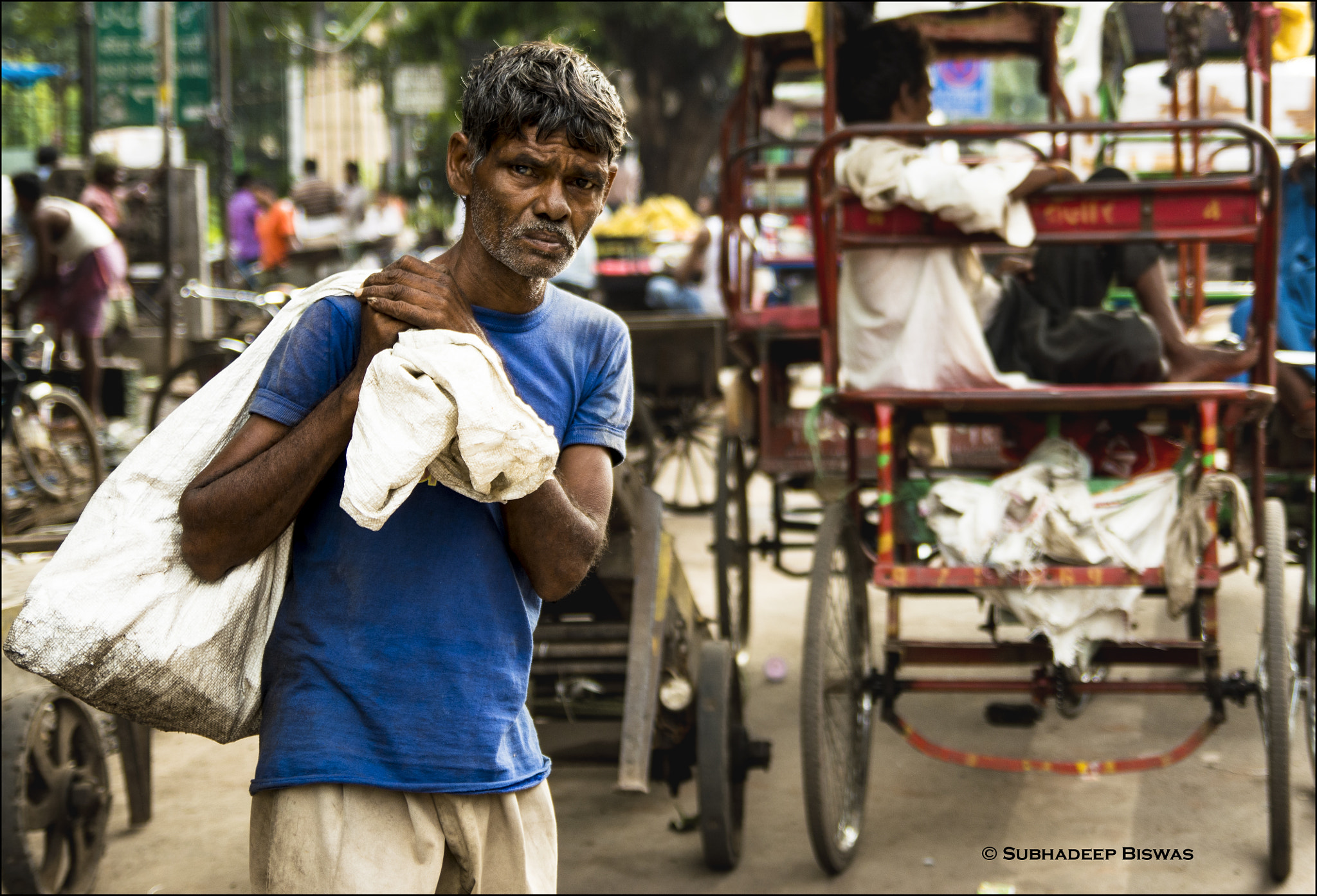 Nikon D5200 + Tamron SP AF 17-50mm F2.8 XR Di II LD Aspherical (IF) sample photo. On the streets of delhi photography