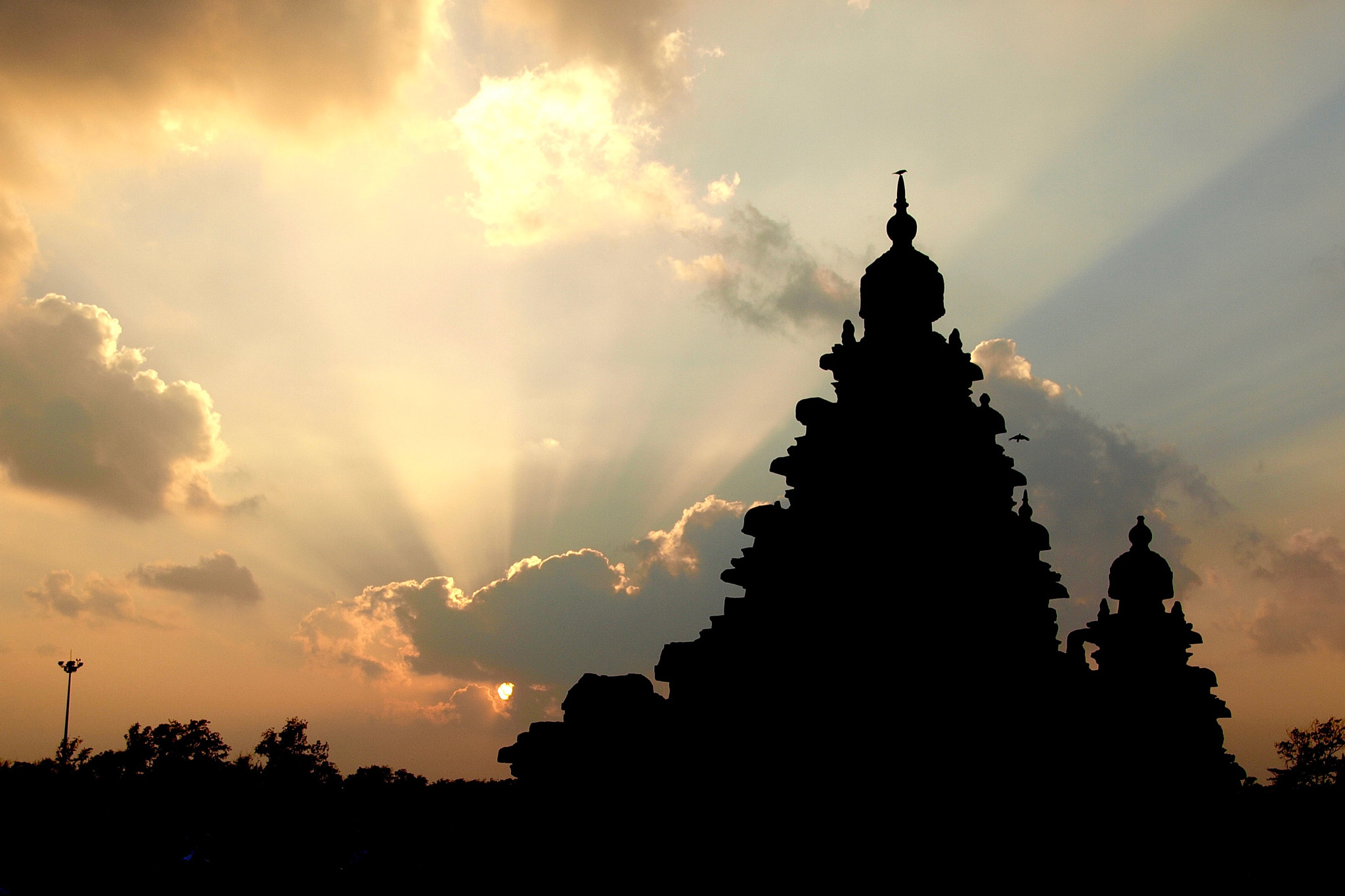 Olympus Zuiko Digital 11-22mm F2.8-3.5 sample photo. The shore temple photography