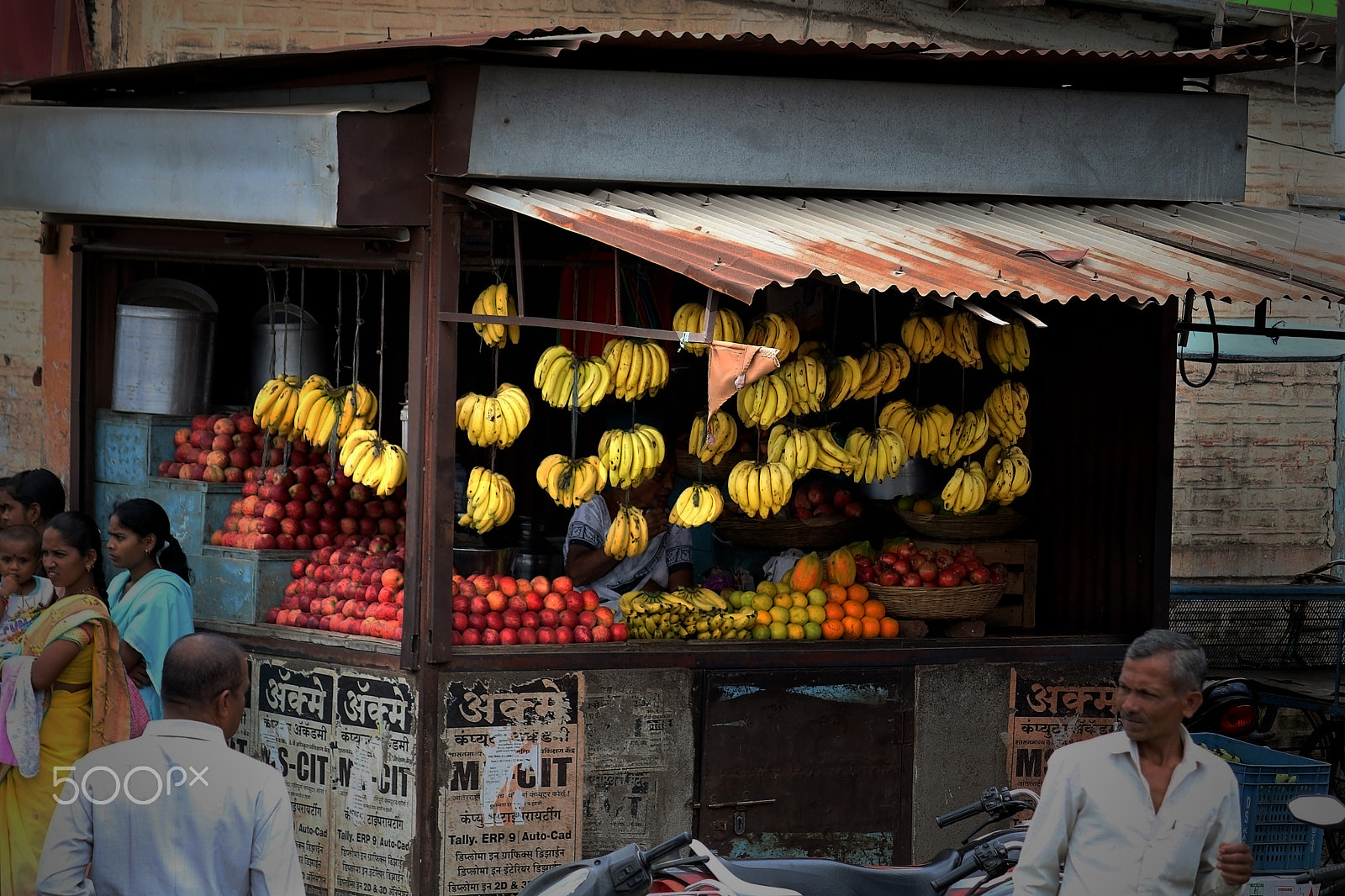Canon EOS 750D (EOS Rebel T6i / EOS Kiss X8i) sample photo. Philosophy of the banana photography