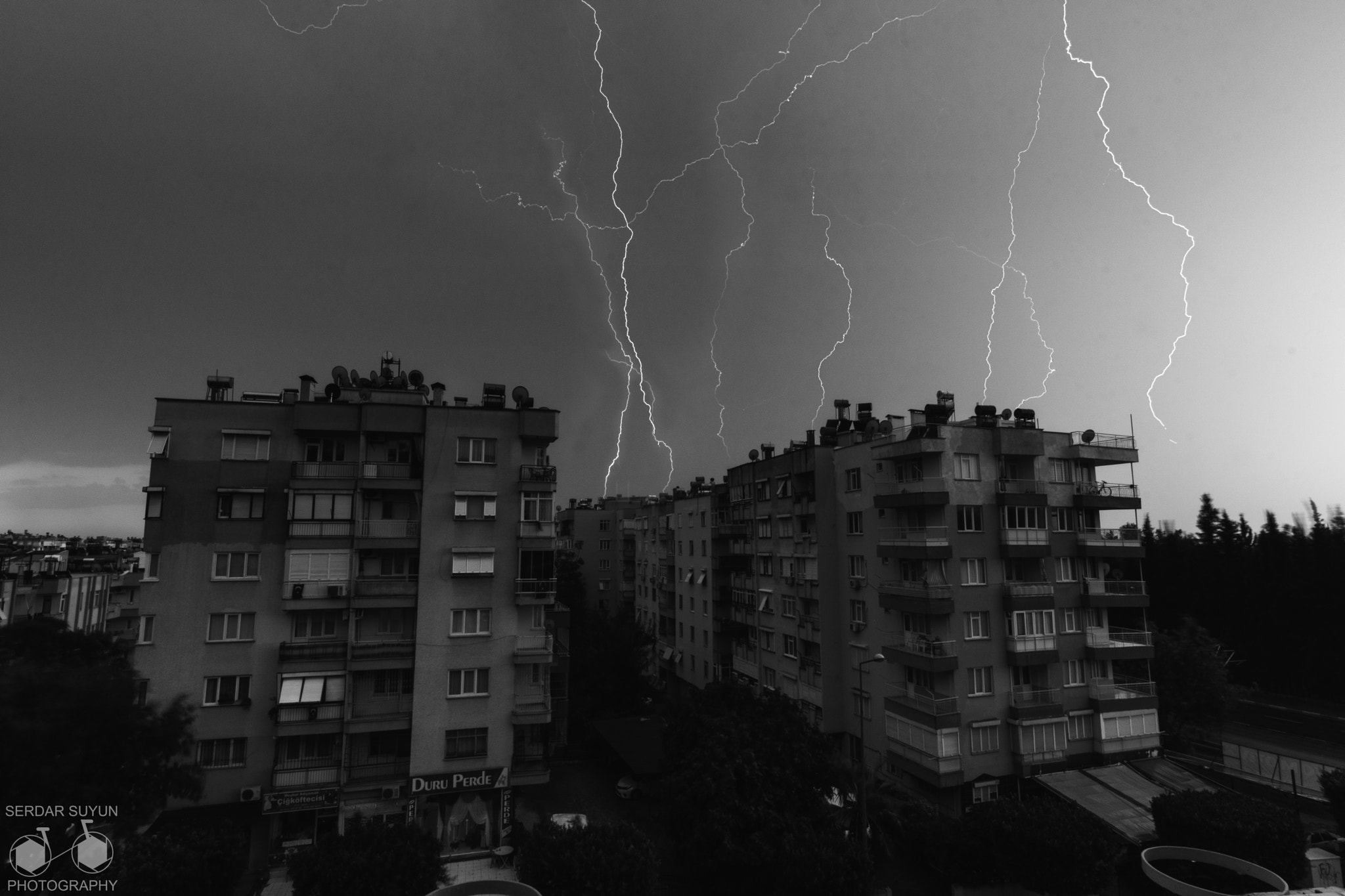 Canon EOS 760D (EOS Rebel T6s / EOS 8000D) sample photo. Lightning day photography
