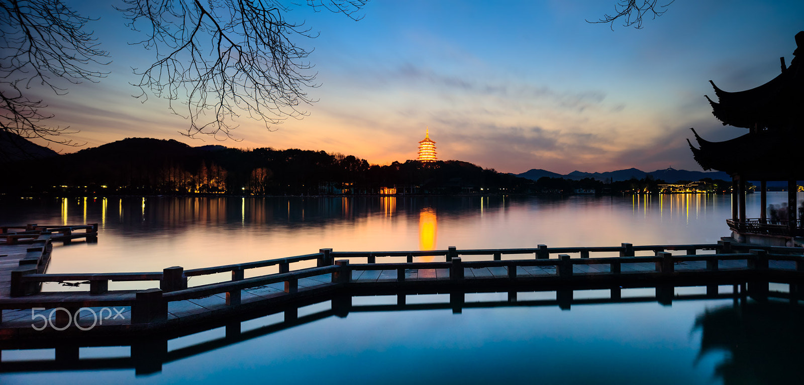 Canon TS-E 24.0mm f/3.5 L II sample photo. Liefeng tower g20 hangzhou photography