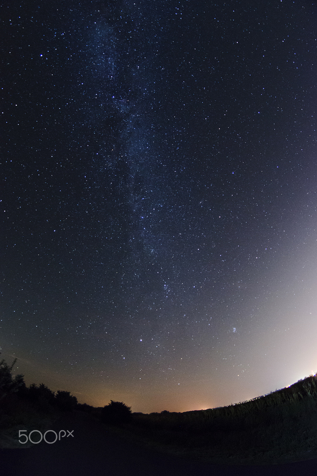 Nikon D5100 + Samyang 8mm F3.5 Aspherical IF MC Fisheye sample photo. Silent night photography