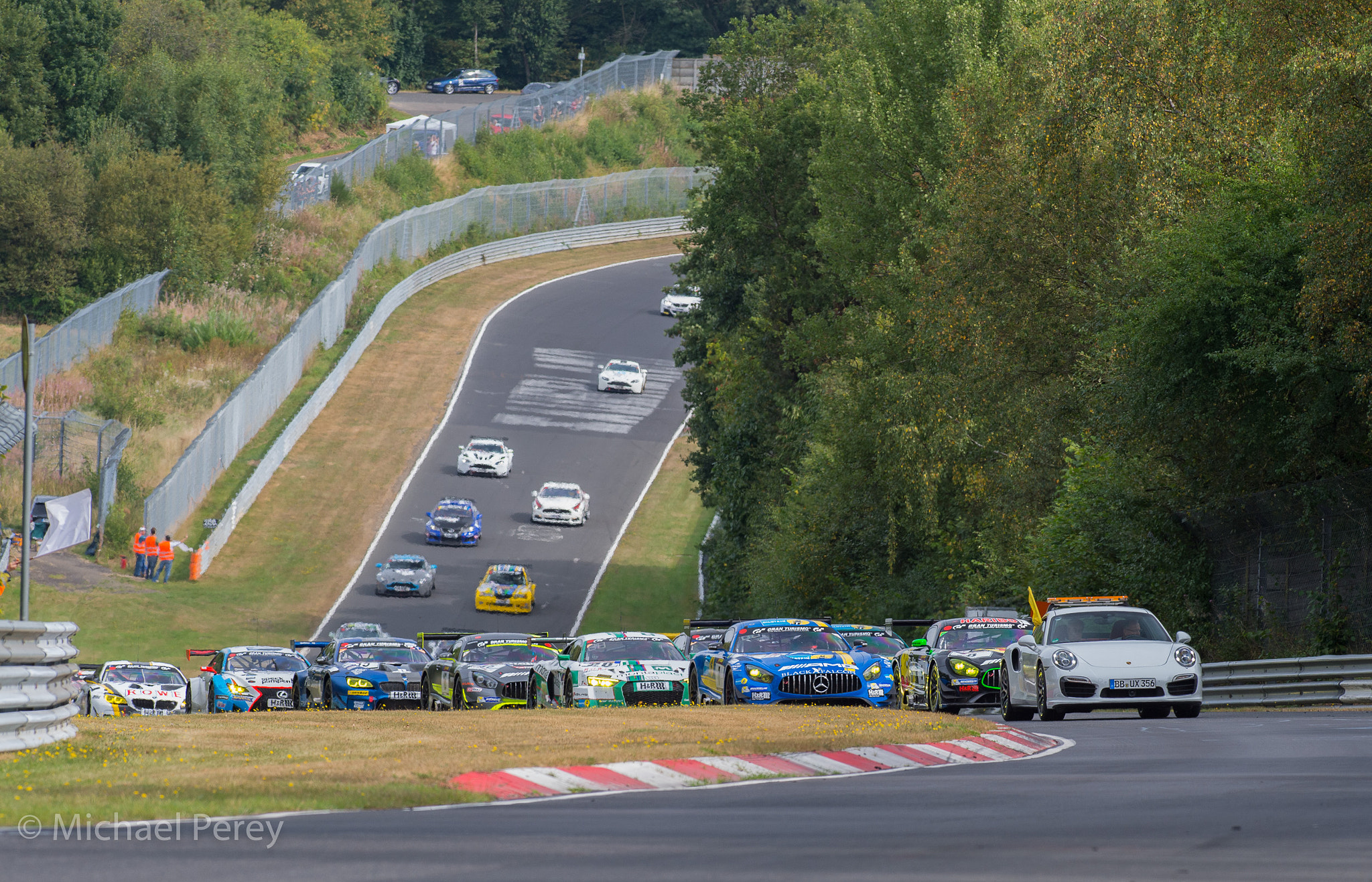 Nikon AF-S Nikkor 300mm F2.8G ED-IF VR sample photo. Vln 6h racing photography