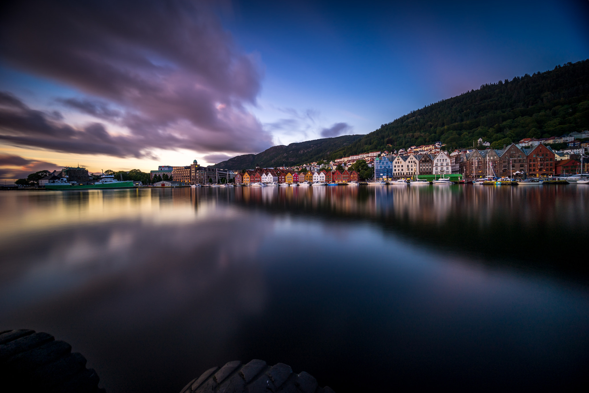 Sony a7 II + Sony E 10-18mm F4 OSS sample photo. Bryggen, bergen, norway photography