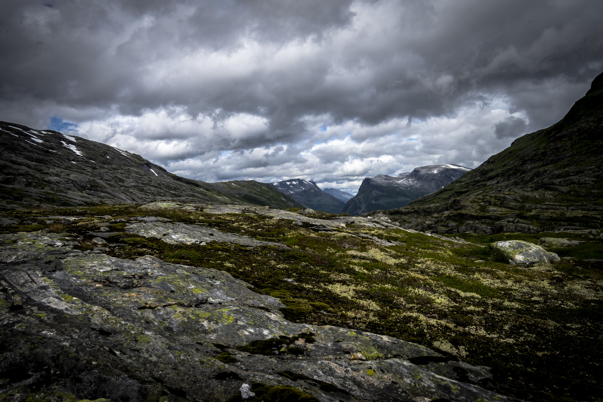 Sony a7 II + Minolta AF 17-35mm F2.8-4 (D) sample photo. Dalsnibba photography
