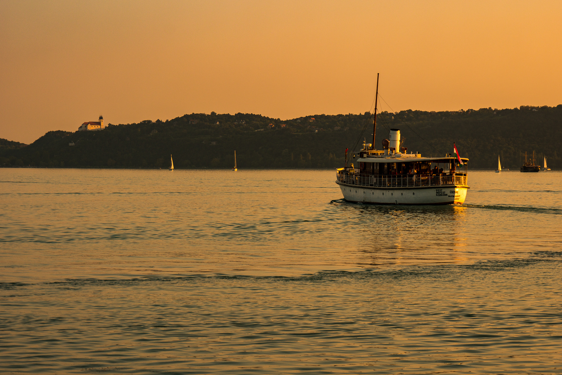 Panasonic Lumix DMC-GX85 (Lumix DMC-GX80 / Lumix DMC-GX7 Mark II) sample photo. Balaton sunset photography