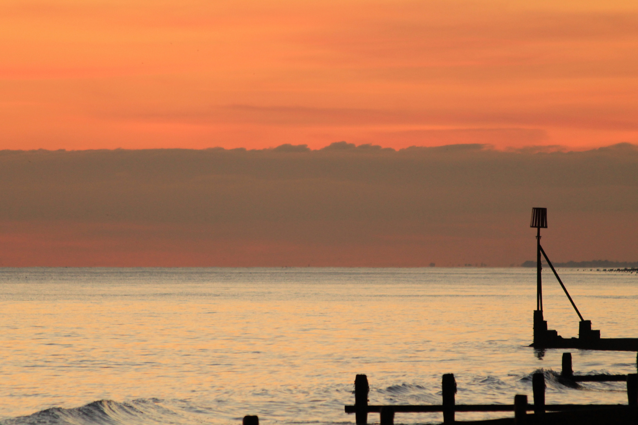 Canon EF 70-300mm F4-5.6 IS USM sample photo. Worthing beach sunset photography