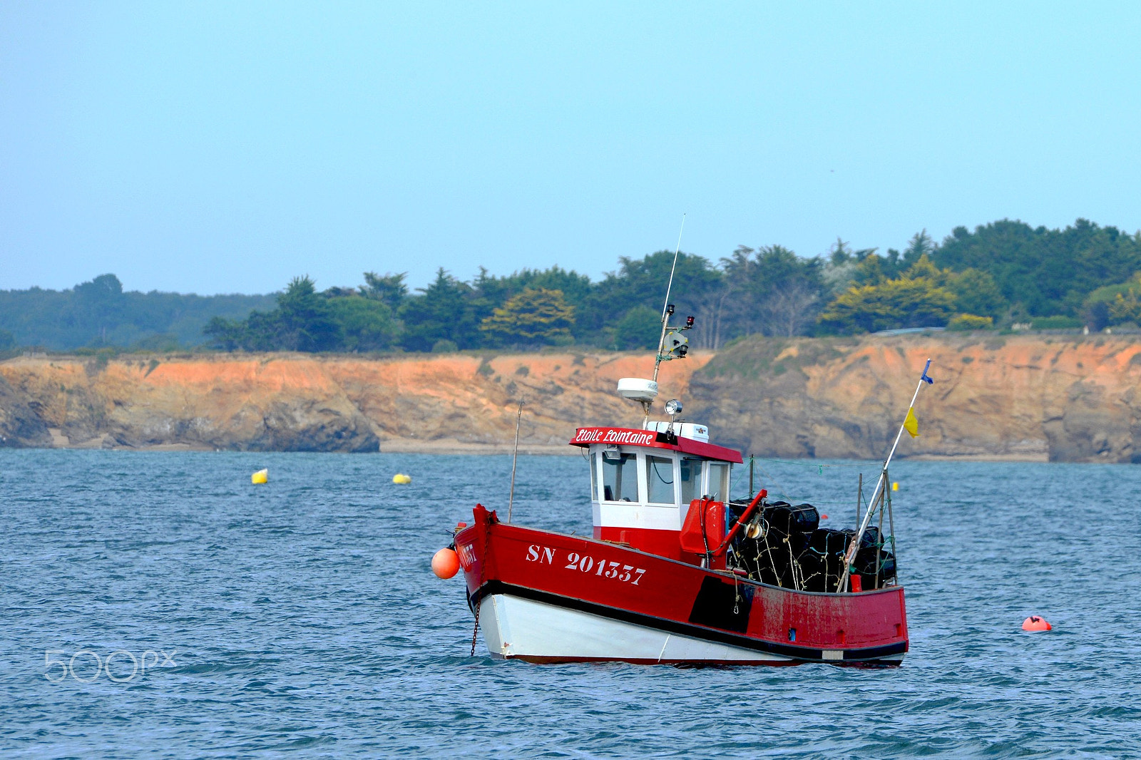 Nikon AF-S Nikkor 200-500mm F5.6E ED VR sample photo. Fishing boat photography