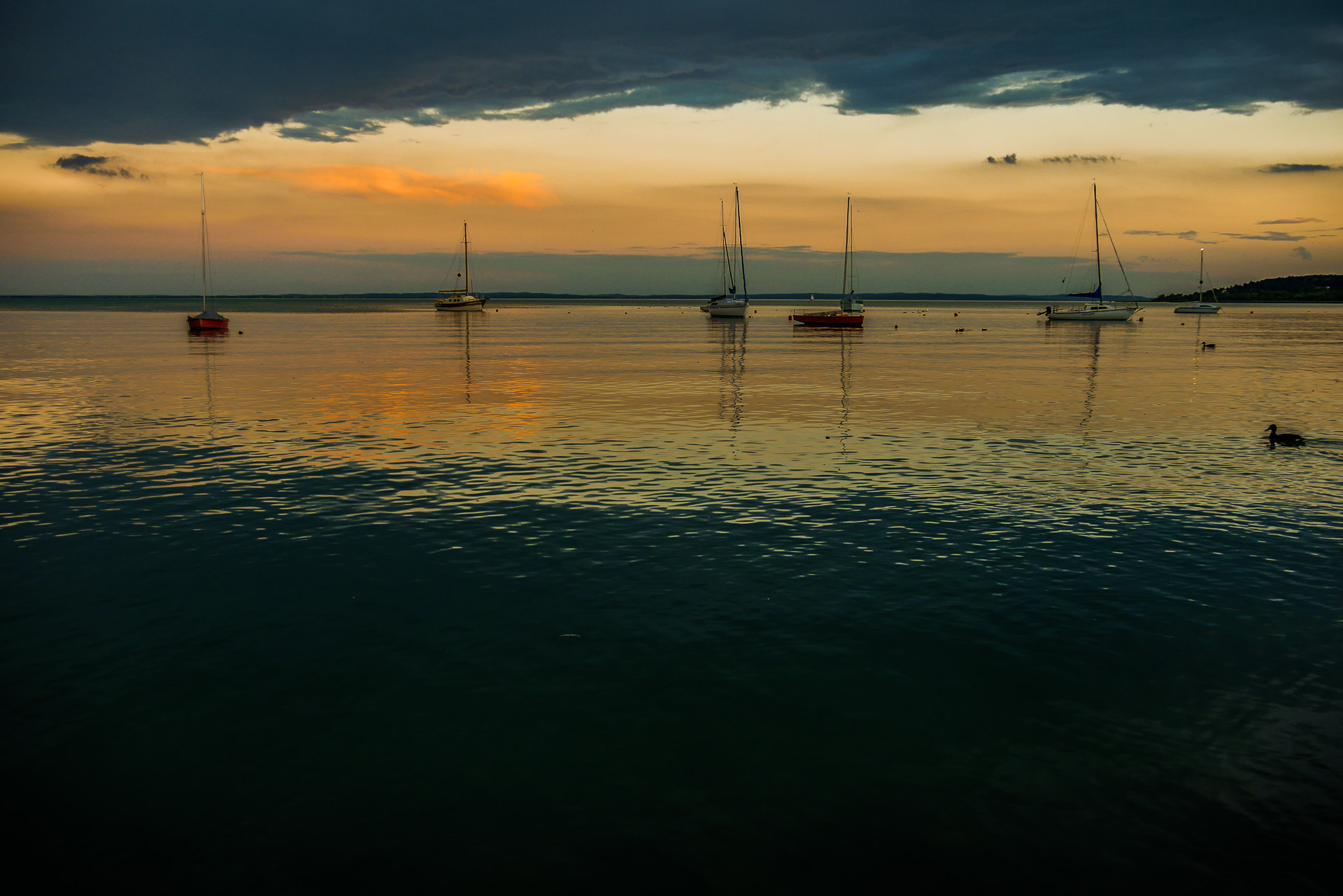 Panasonic Lumix DMC-GX85 (Lumix DMC-GX80 / Lumix DMC-GX7 Mark II) sample photo. Balaton sunset photography
