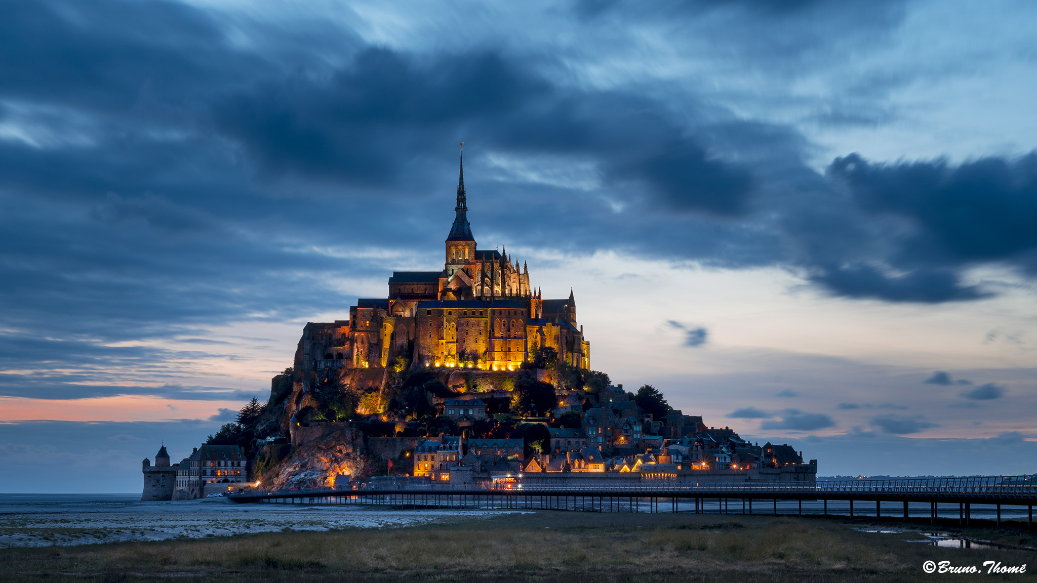 Sigma 17-50mm F2.8 EX DC HSM sample photo. Mont saint-michel photography