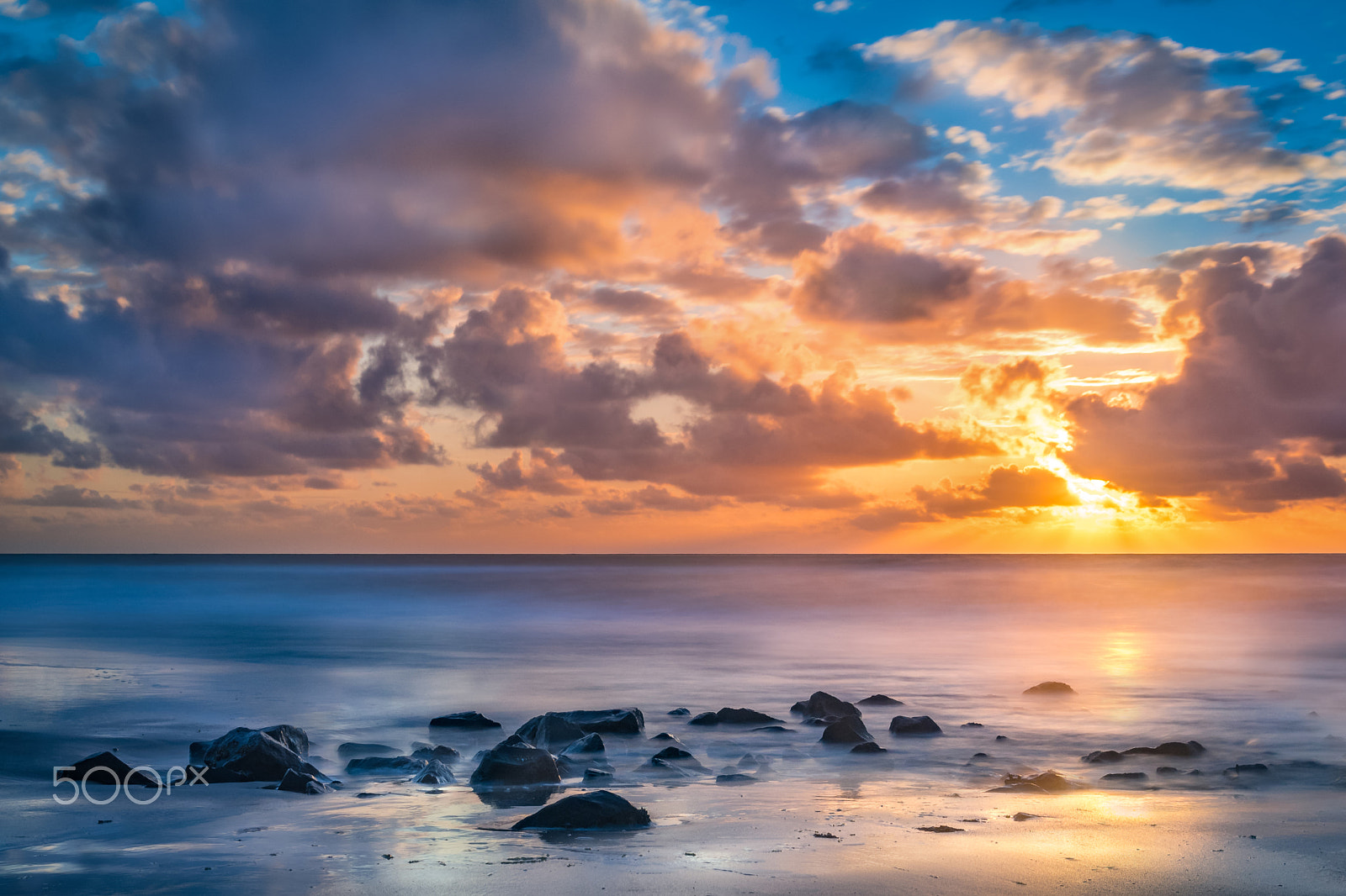 Sigma 17-70mm F2.8-4 DC Macro HSM sample photo. Sunset at norderney photography