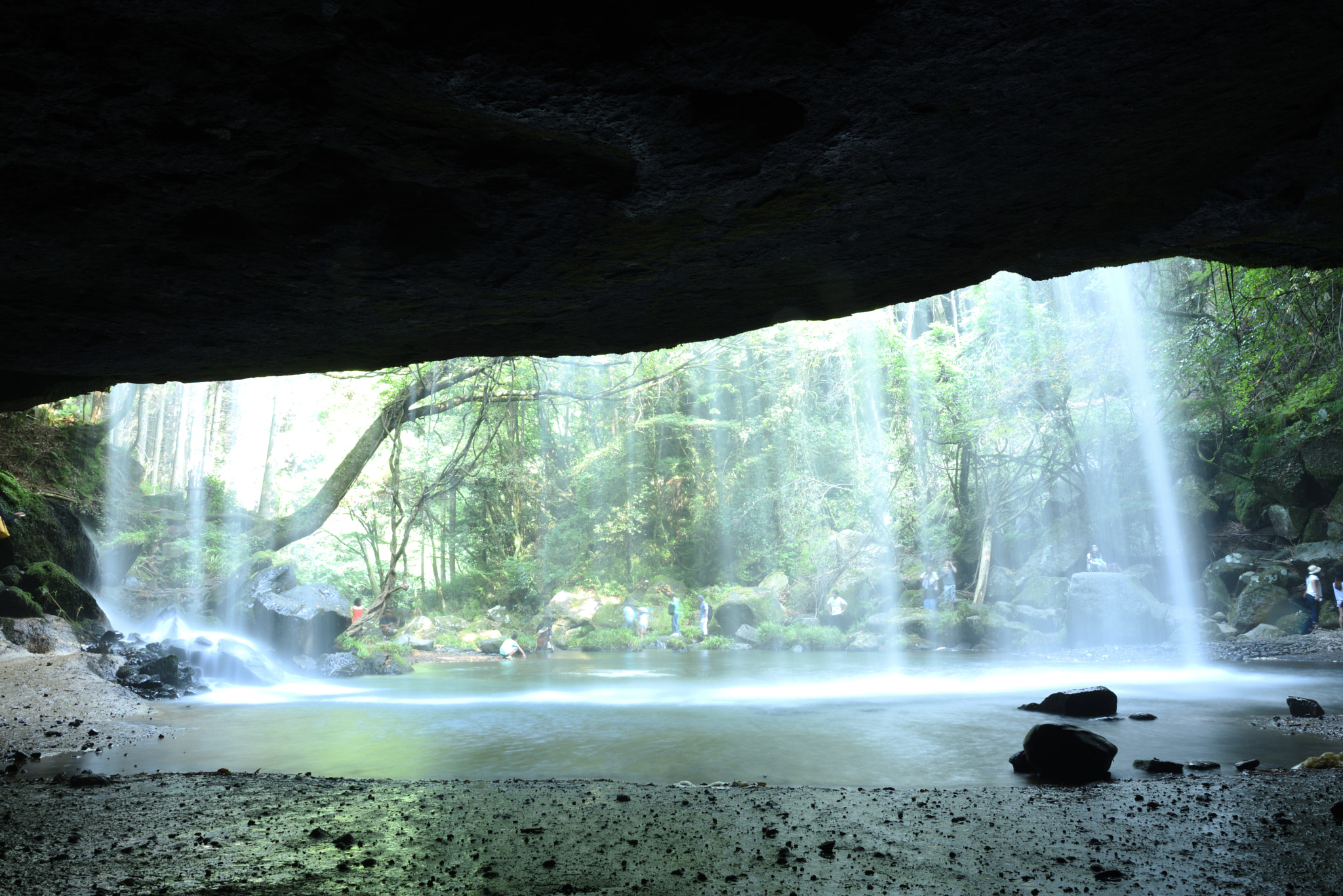 Nikon D750 + Nikon AF-S Nikkor 24mm F1.4G ED sample photo. Inside photography