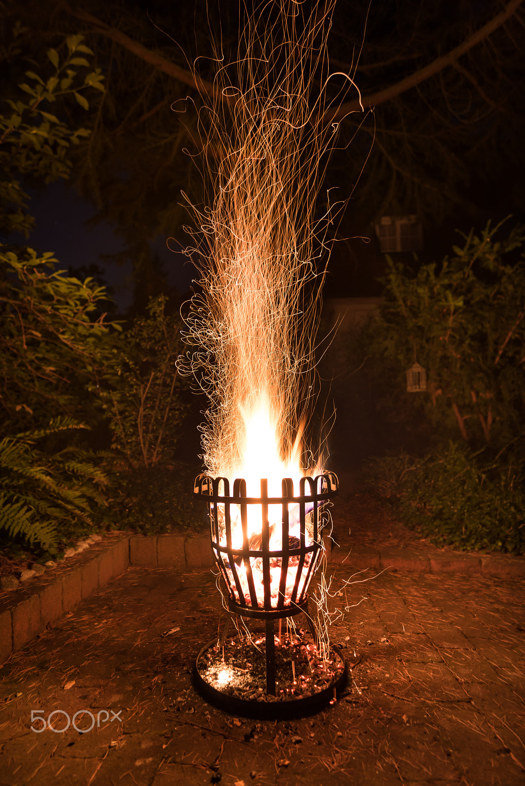 Canon EOS 760D (EOS Rebel T6s / EOS 8000D) sample photo. Fire basket photography