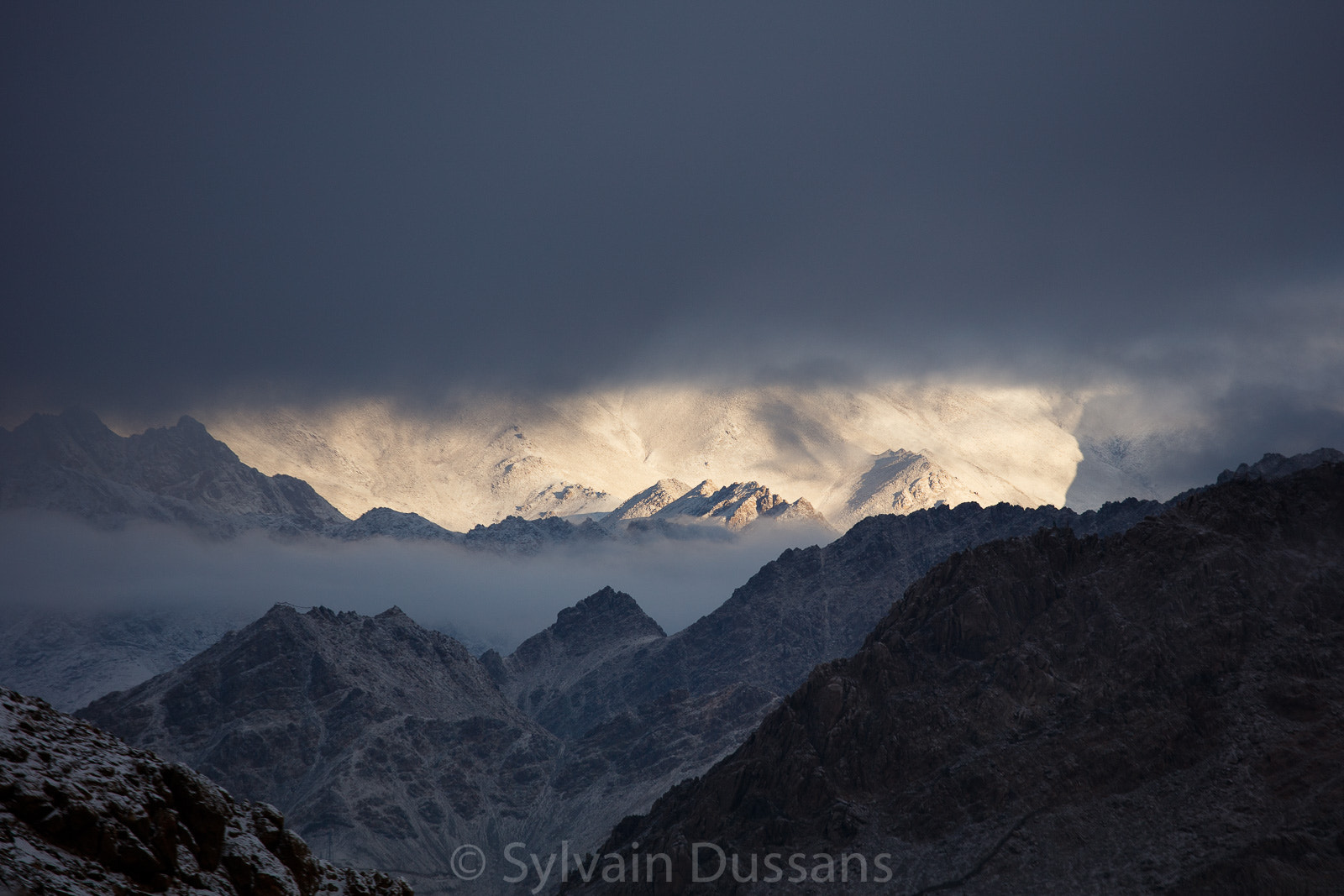 Canon EOS 5DS R + Canon EF 70-200mm F4L USM sample photo. Montagnes de la chaine du ladakh photography
