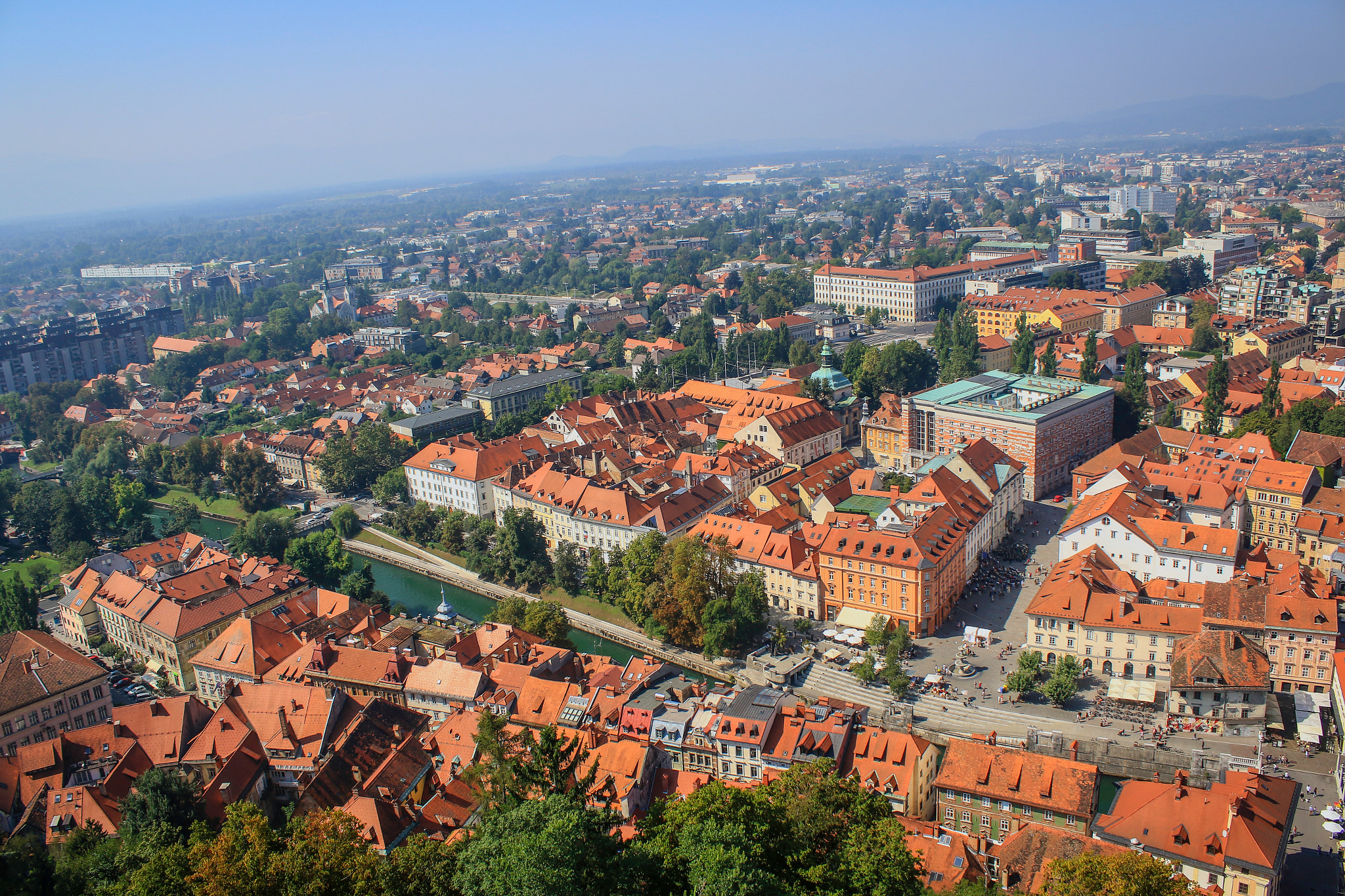 Canon EF-S 18-55mm F3.5-5.6 III sample photo. Ljubljana photography