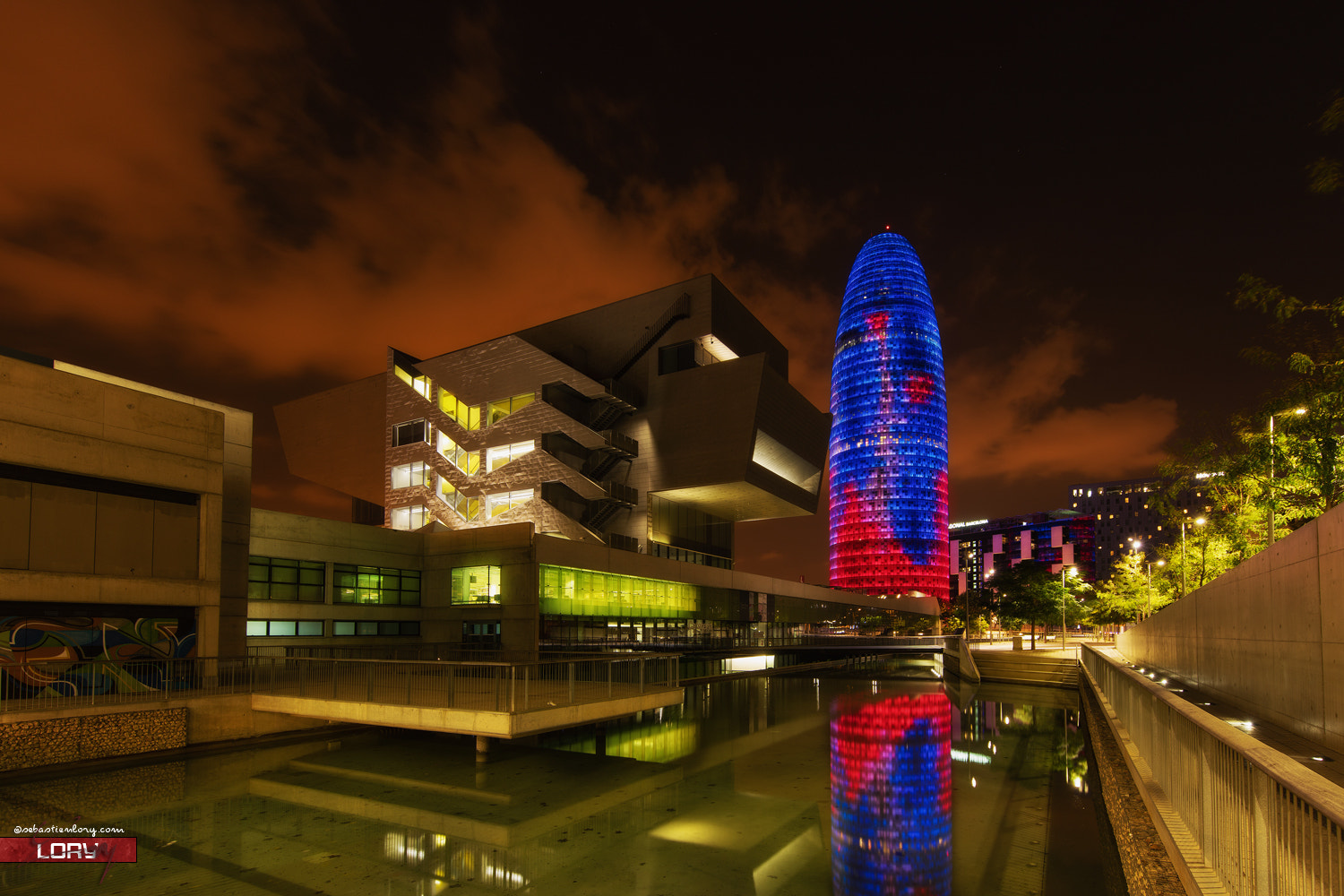 Canon EOS 5DS + Canon EF 11-24mm F4L USM sample photo. Barcelona tower photography