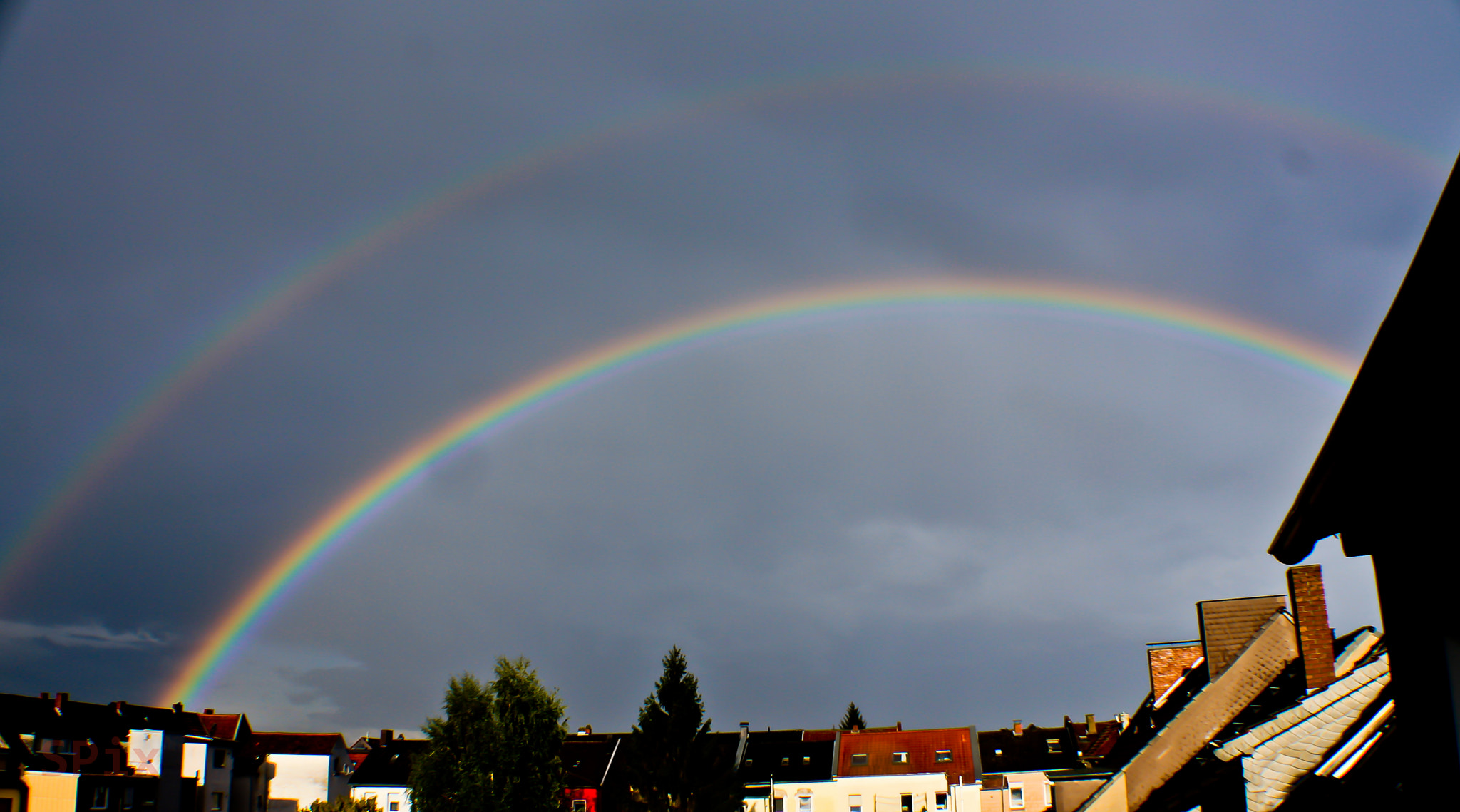 Canon EOS 1000D (EOS Digital Rebel XS / EOS Kiss F) sample photo. Thunderstorm photography