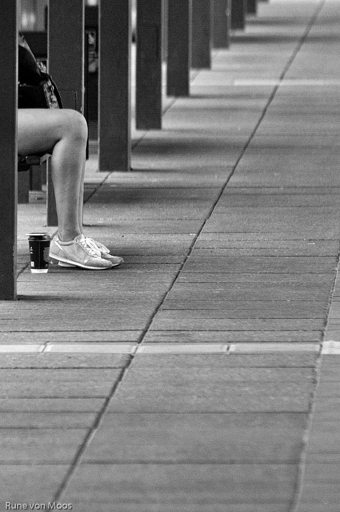 Nikon D3S sample photo. Coffee and legs photography