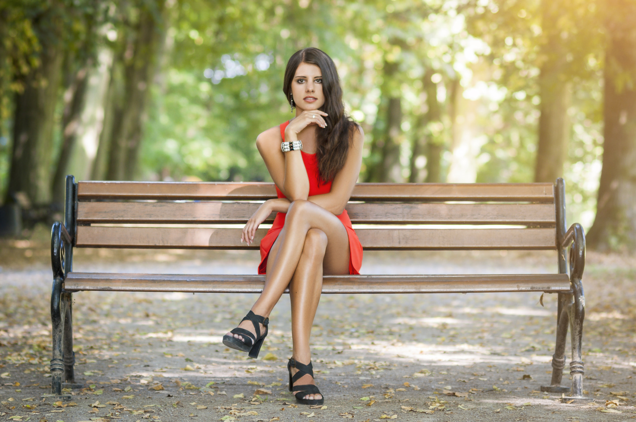 Nikon D300 + Nikon AF Nikkor 85mm F1.8D sample photo. Lady in red. photography