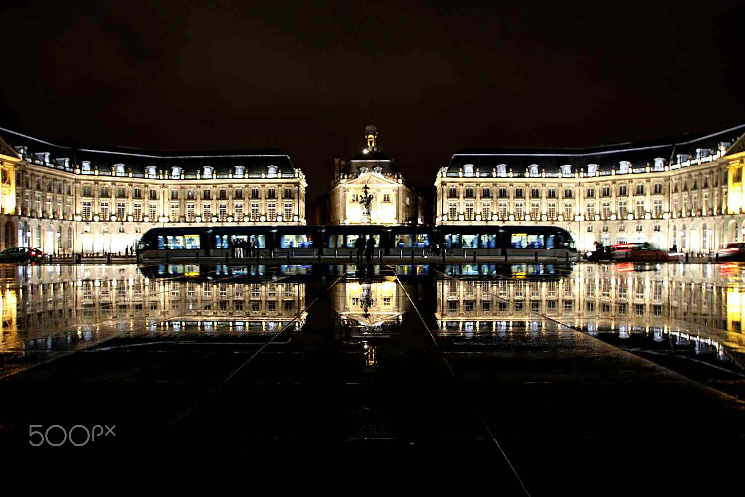 Sigma 18-250mm F3.5-6.3 DC OS HSM sample photo. Bordeaux place de la bourse de nuit photography